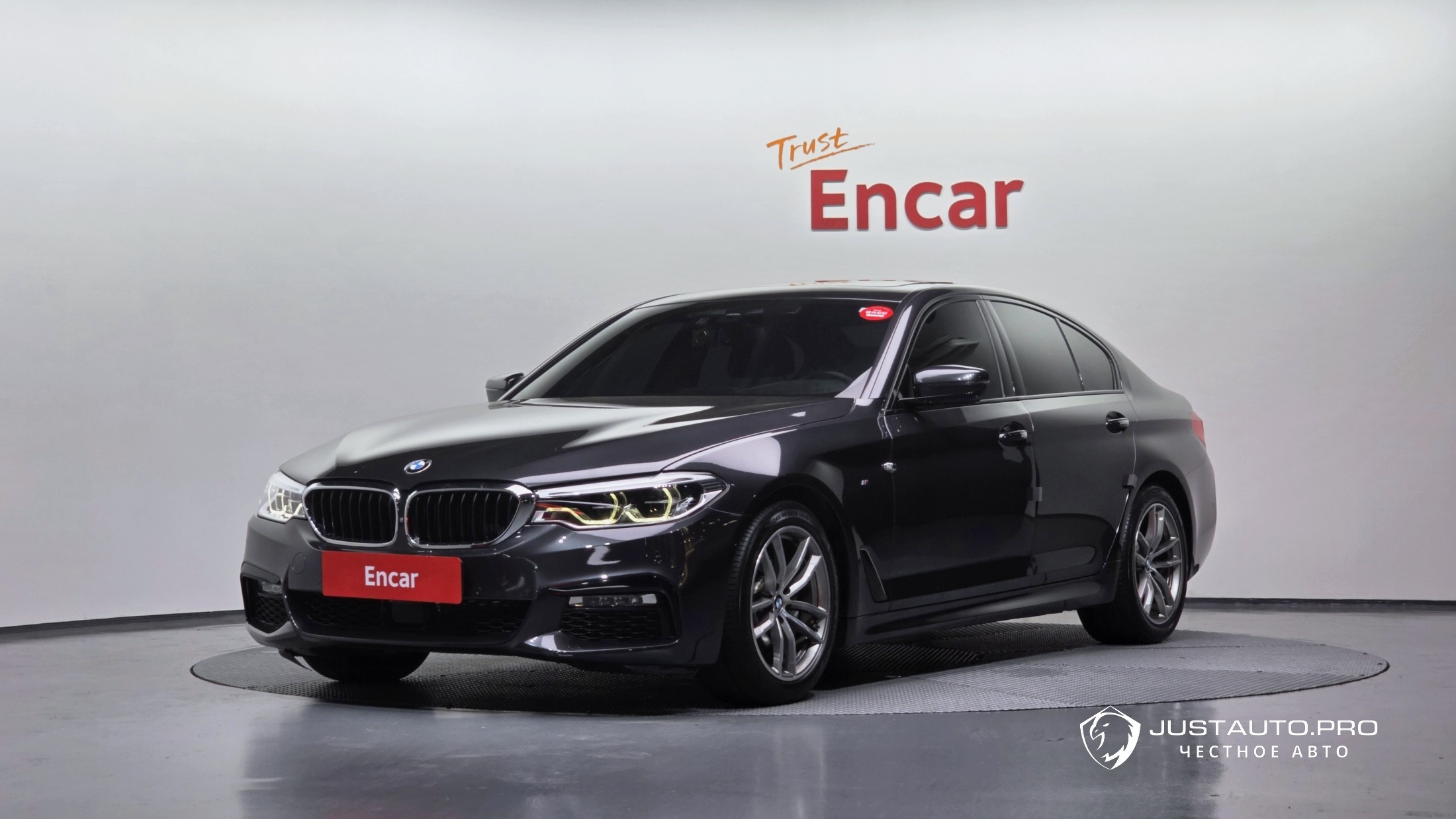 Автомобиль BMW 5-Series