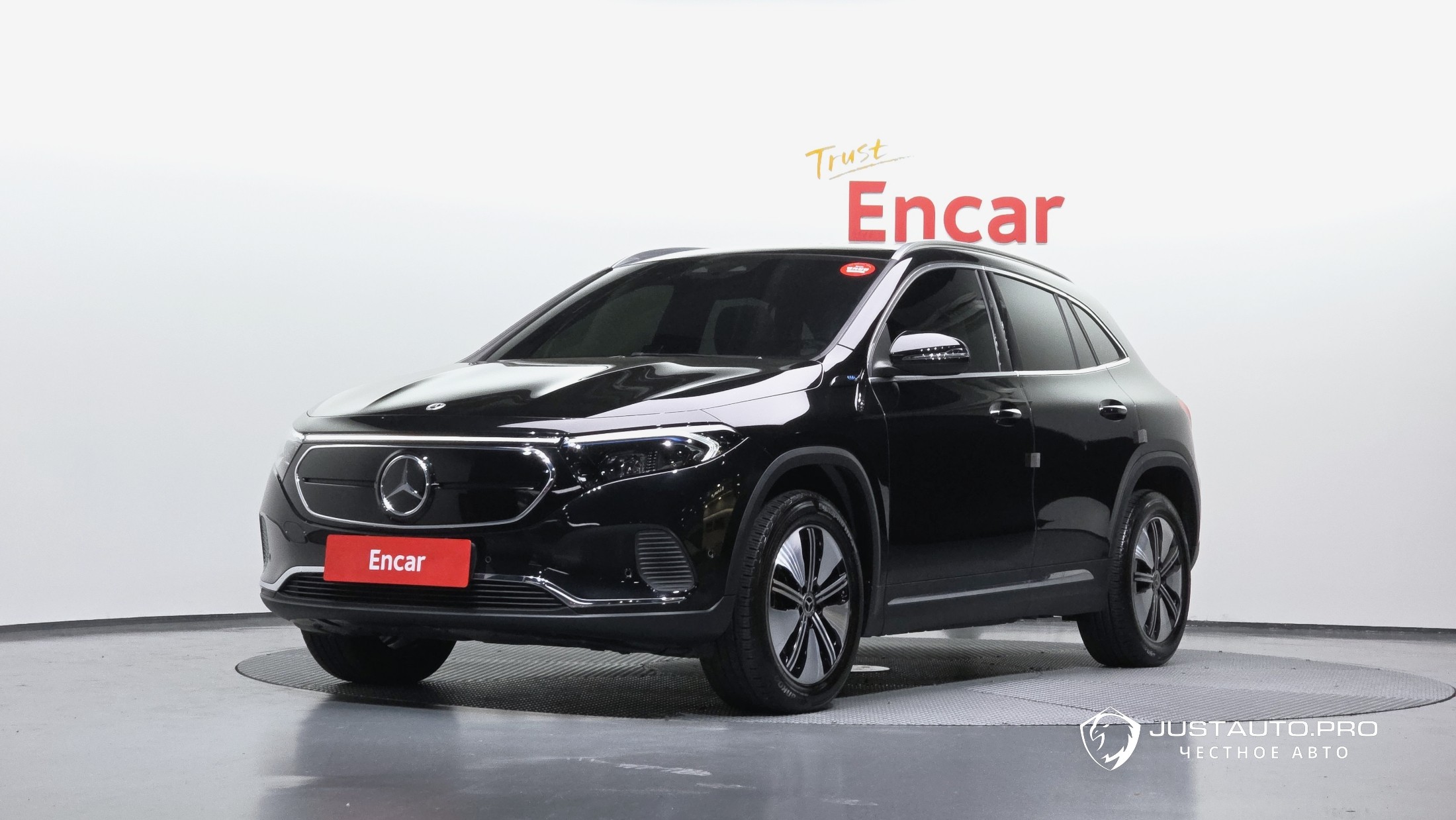 Автомобиль Mercedes-Benz EQA