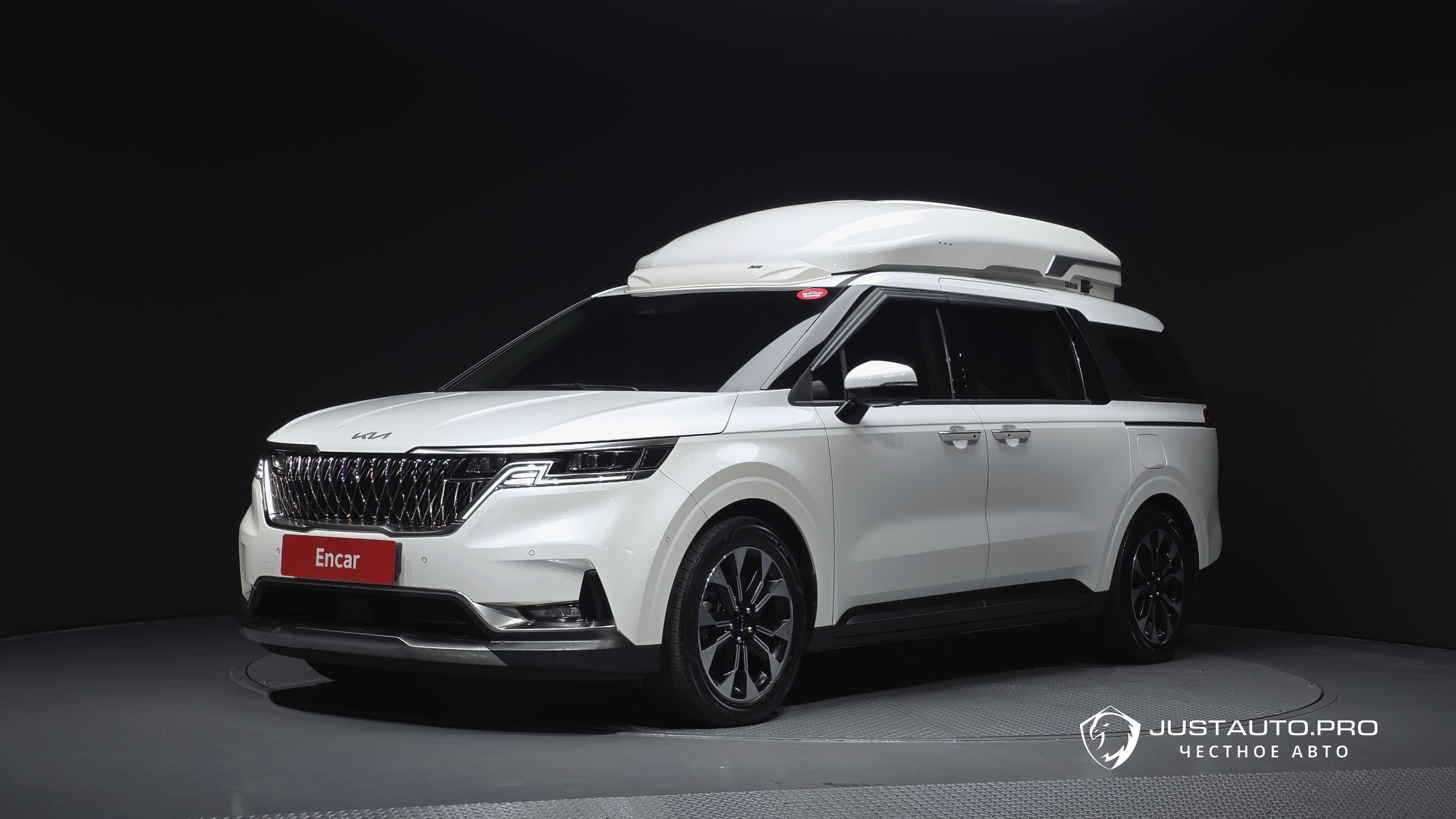 Автомобиль Kia Canival