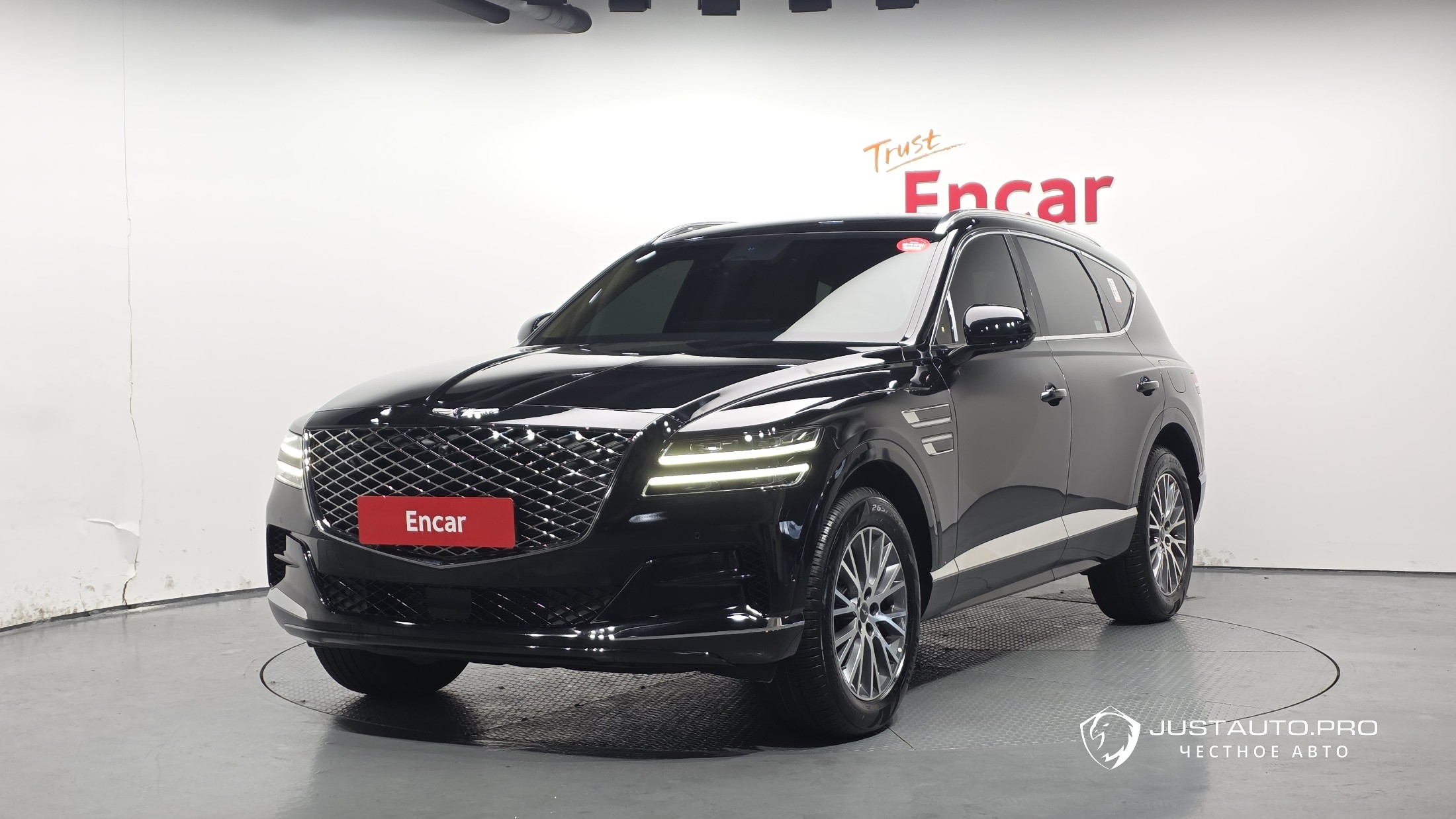 Автомобиль Genesis GV80