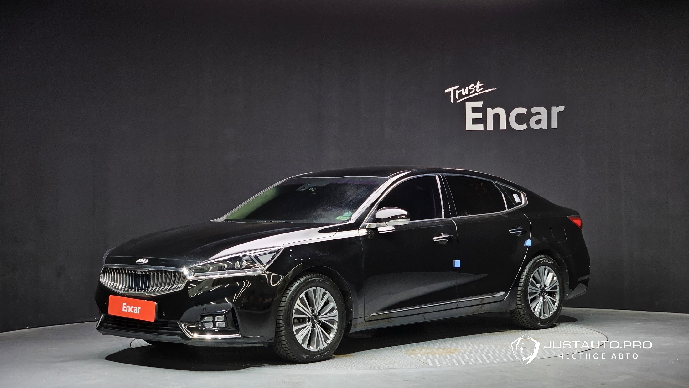Автомобиль Kia K7