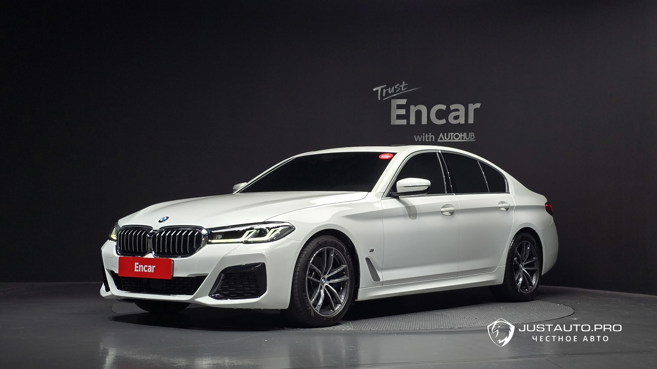 Автомобиль BMW 5-Series