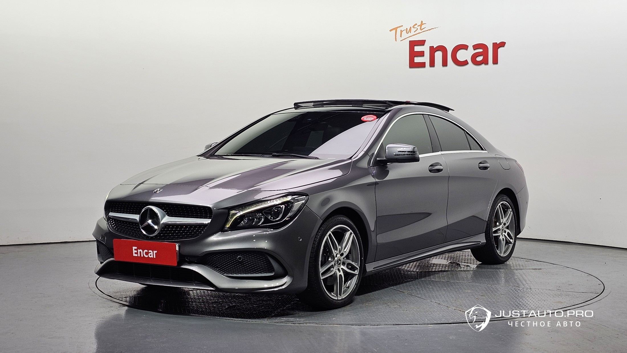 Автомобиль Mercedes-Benz CLA-Class