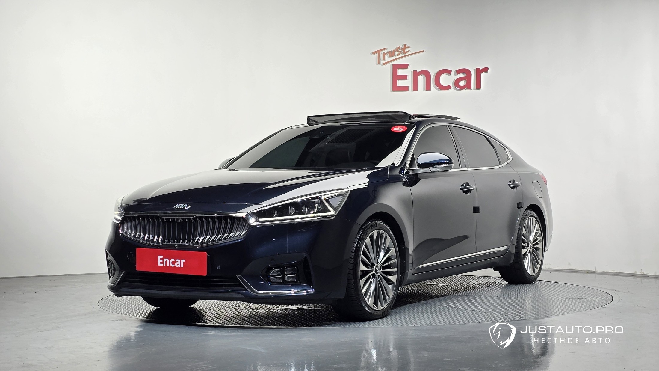 Автомобиль Kia K7
