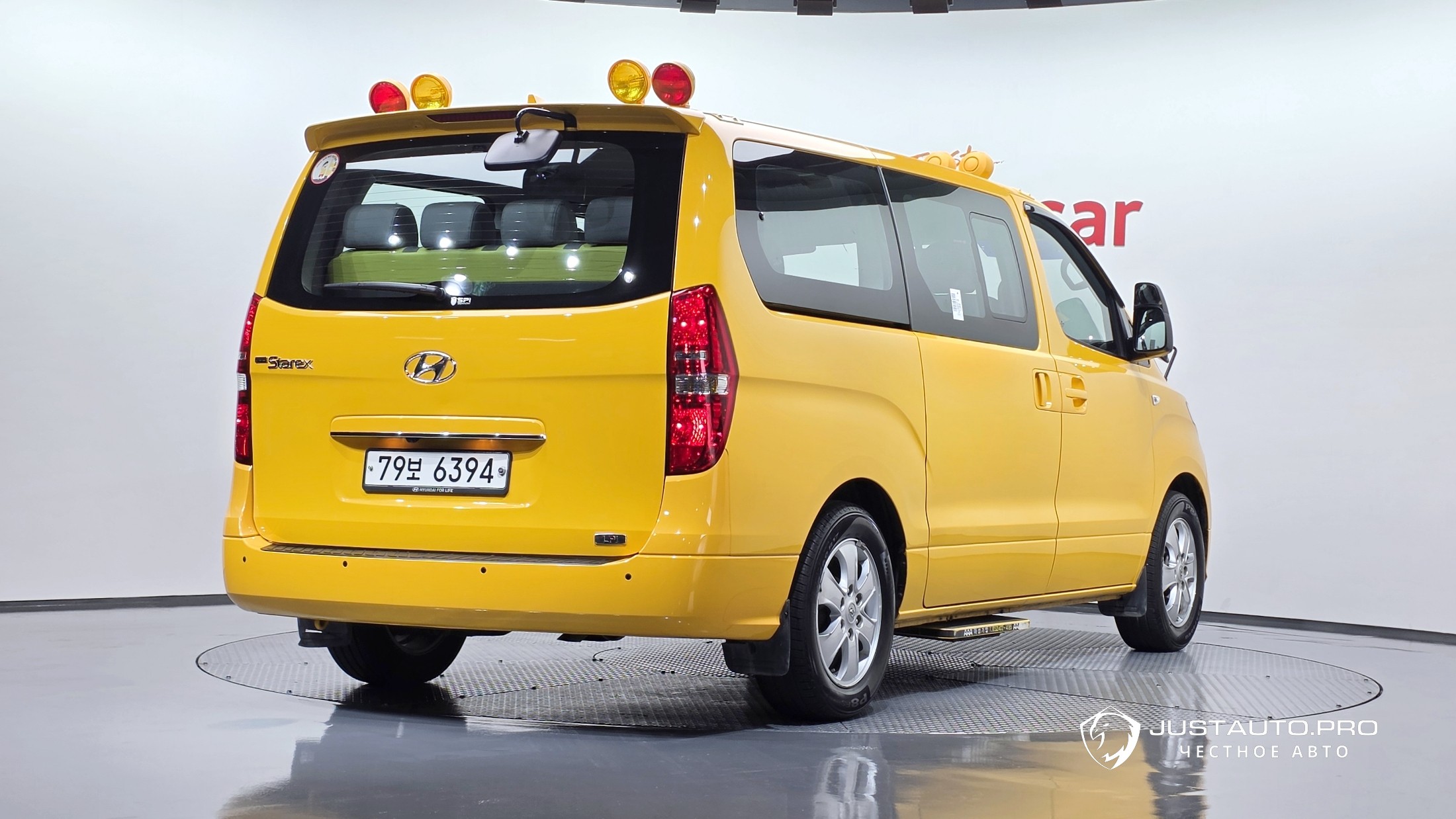Автомобиль Hyundai Starex