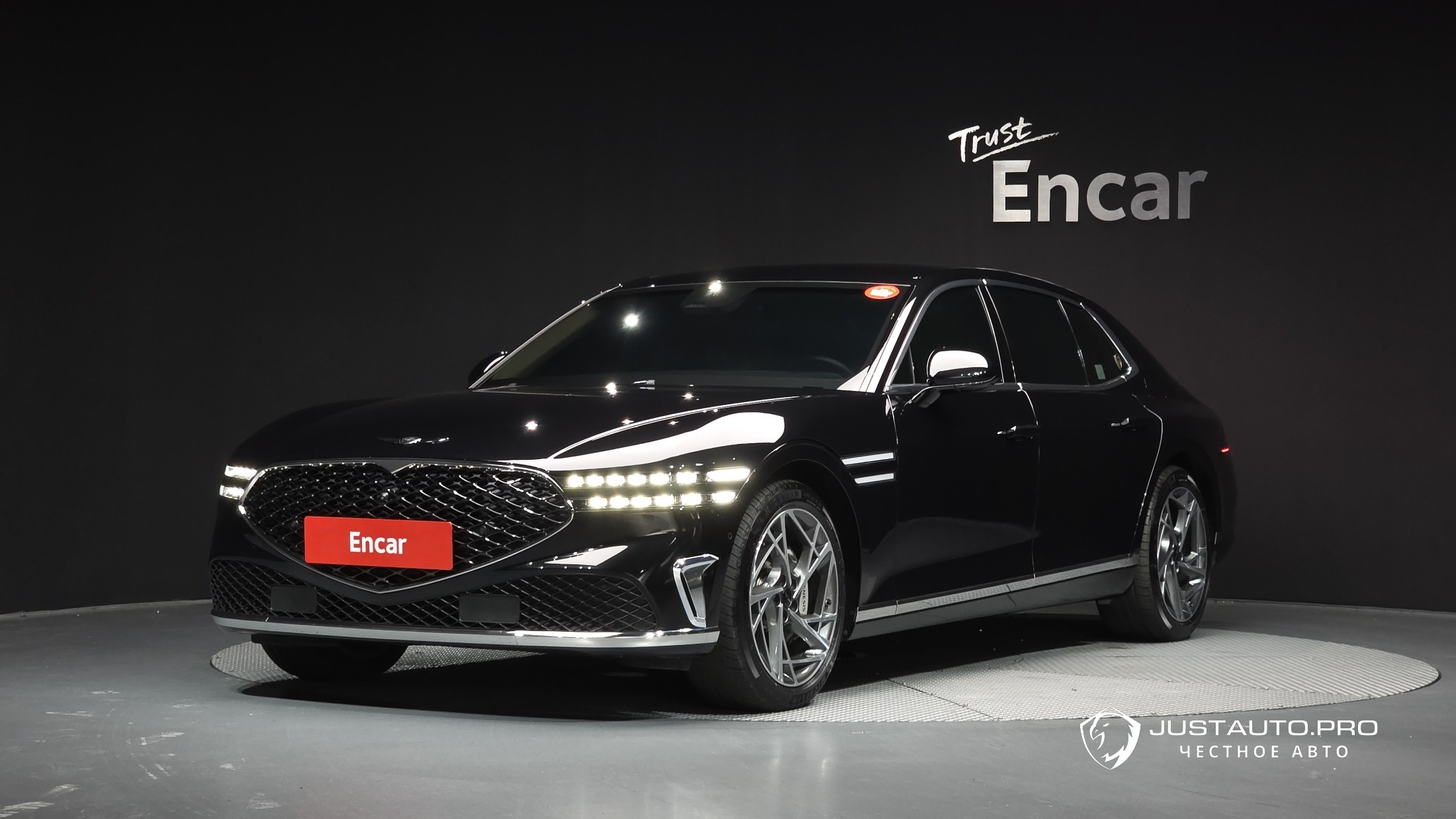 Автомобиль Genesis G90