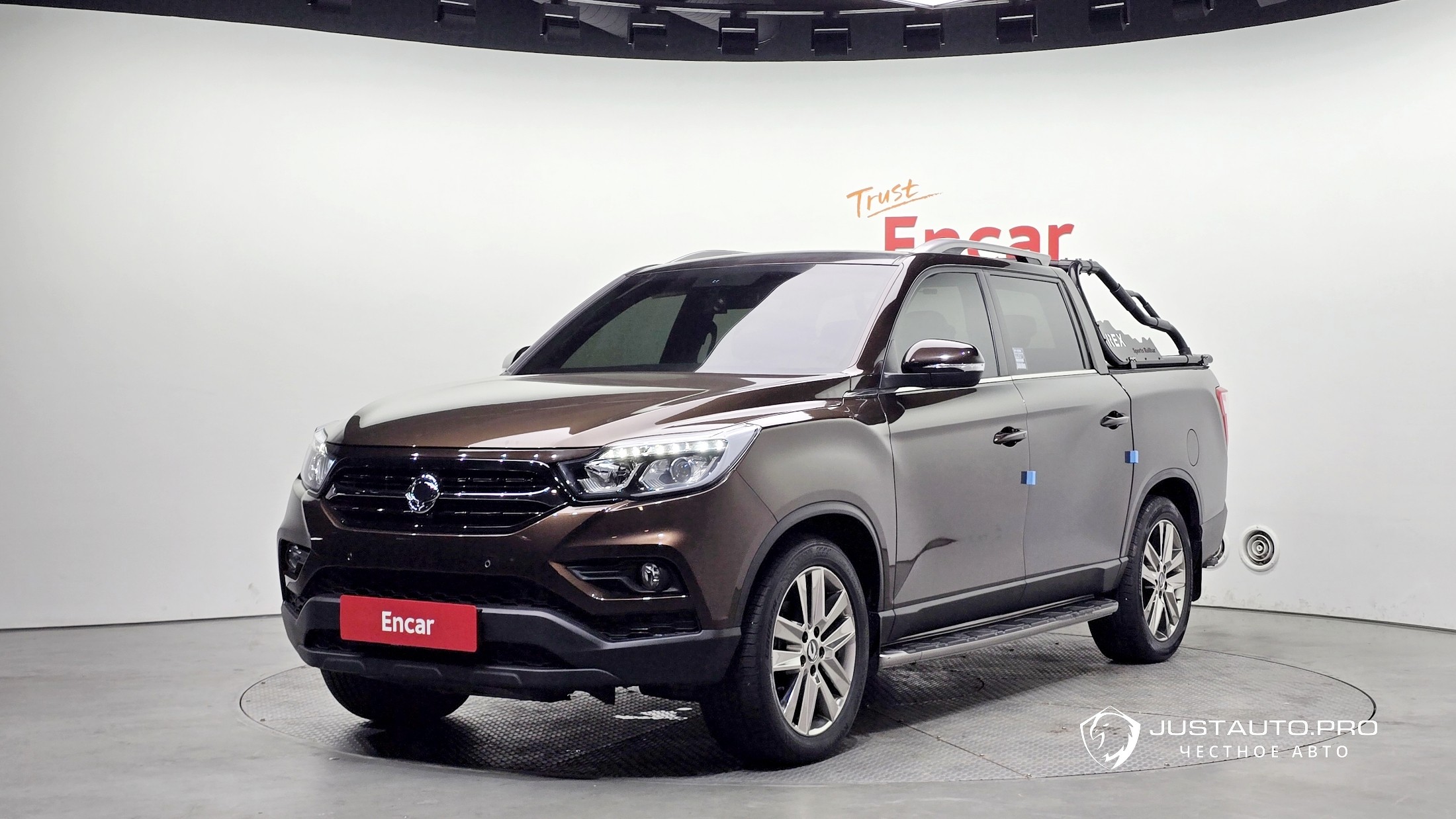 Автомобиль KG_Mobility_Ssangyong Rexton