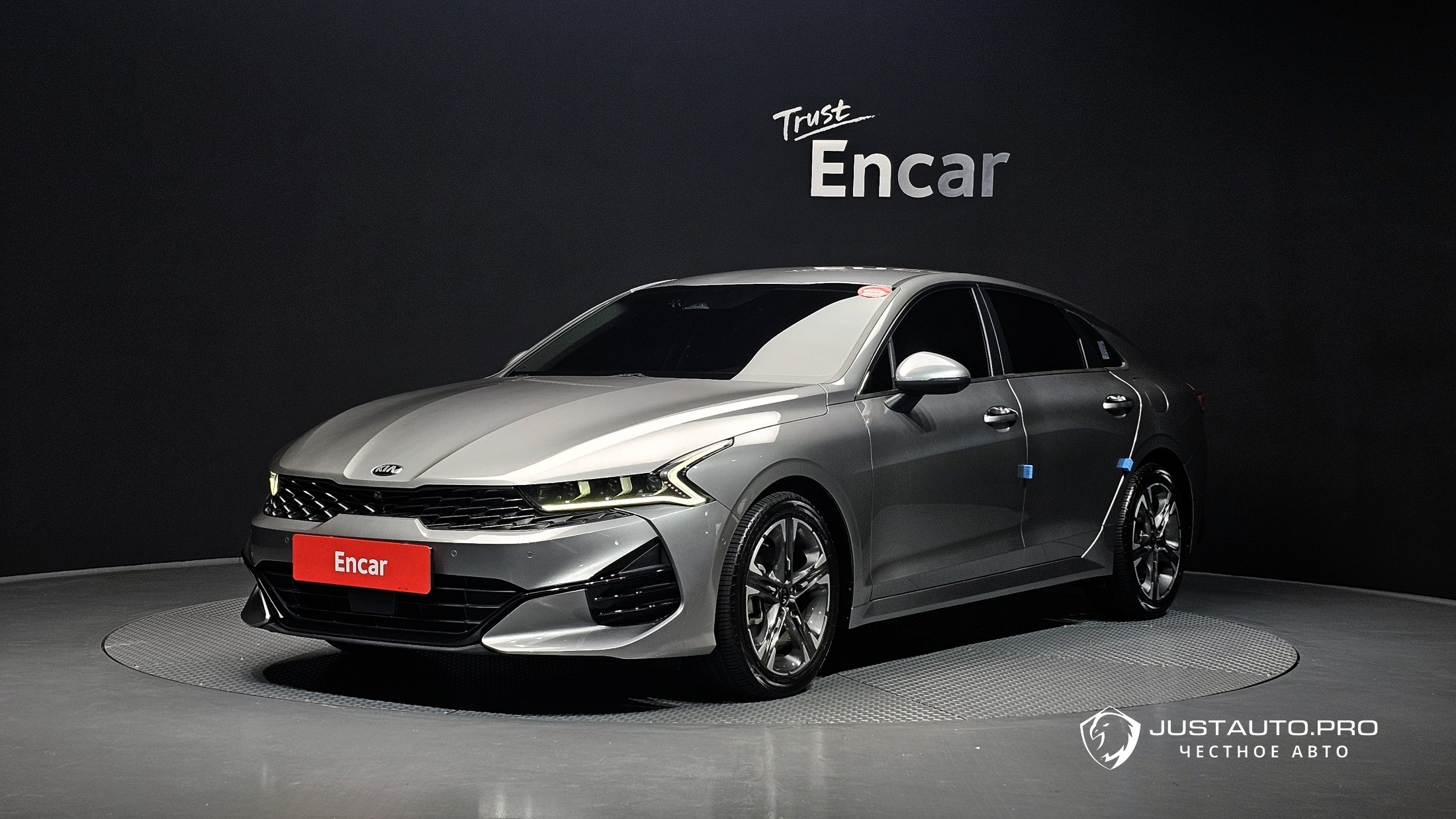 Автомобиль Kia K5