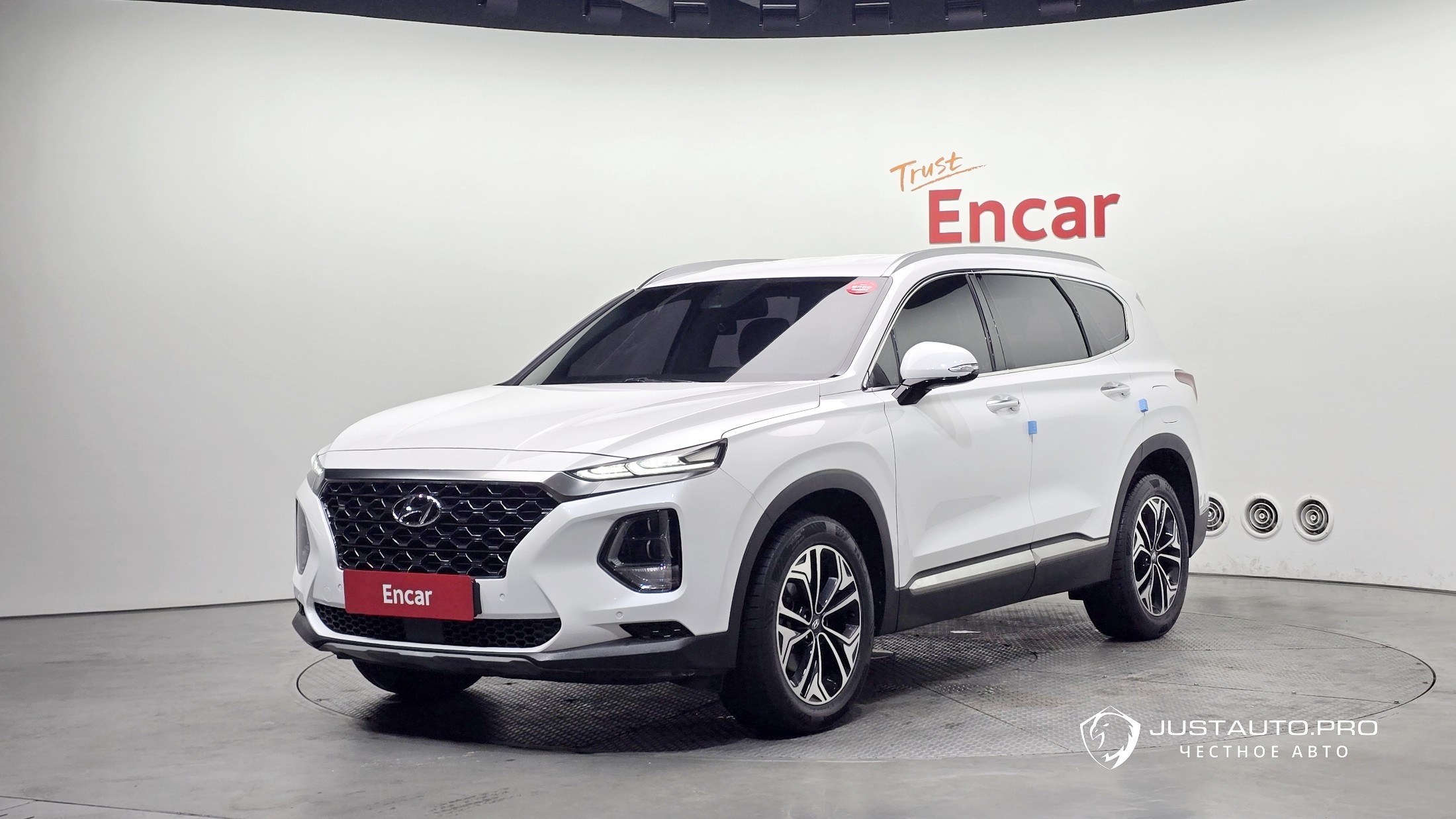 Автомобиль Hyundai Santafe