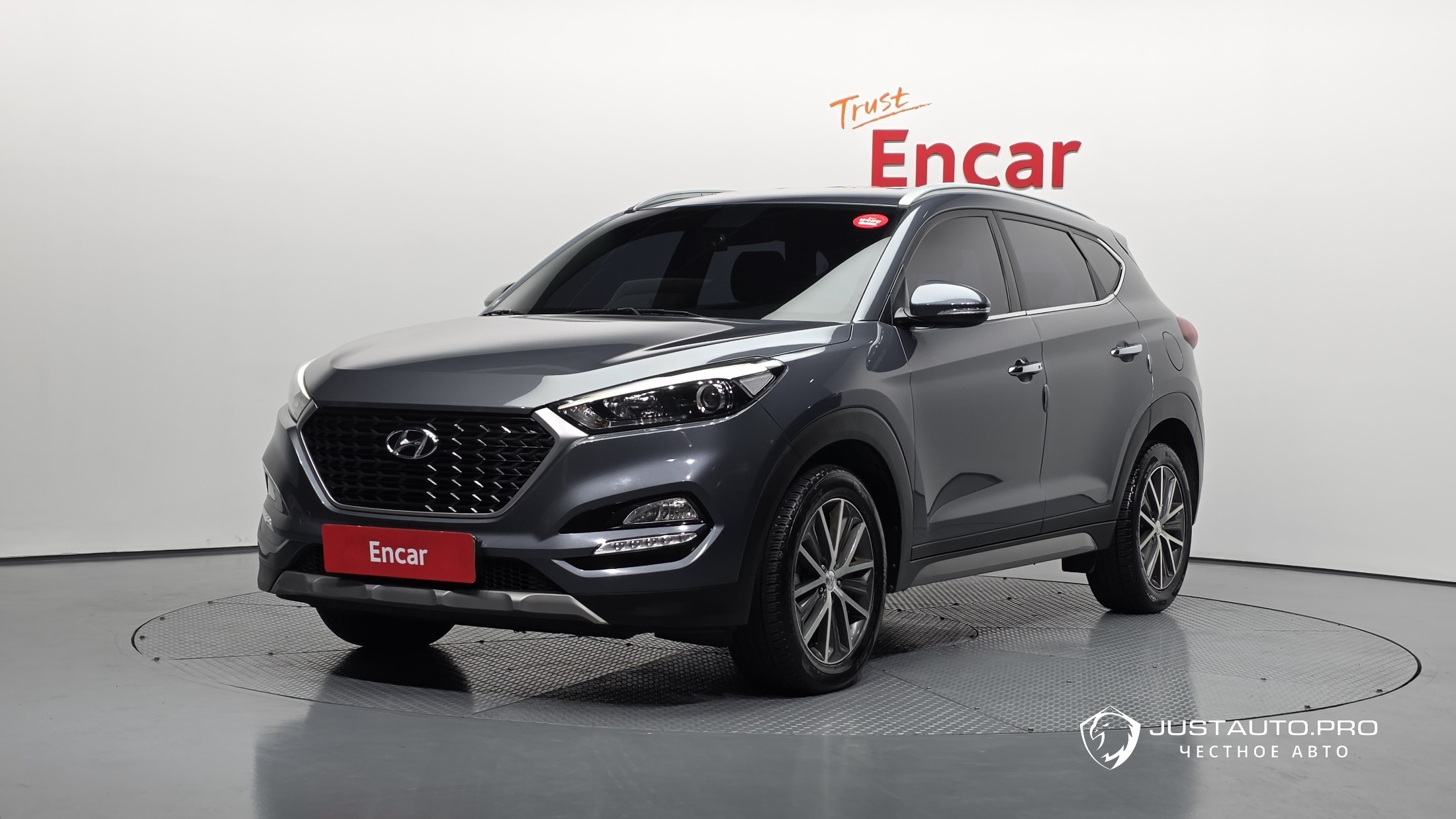 Автомобиль Hyundai Tucson