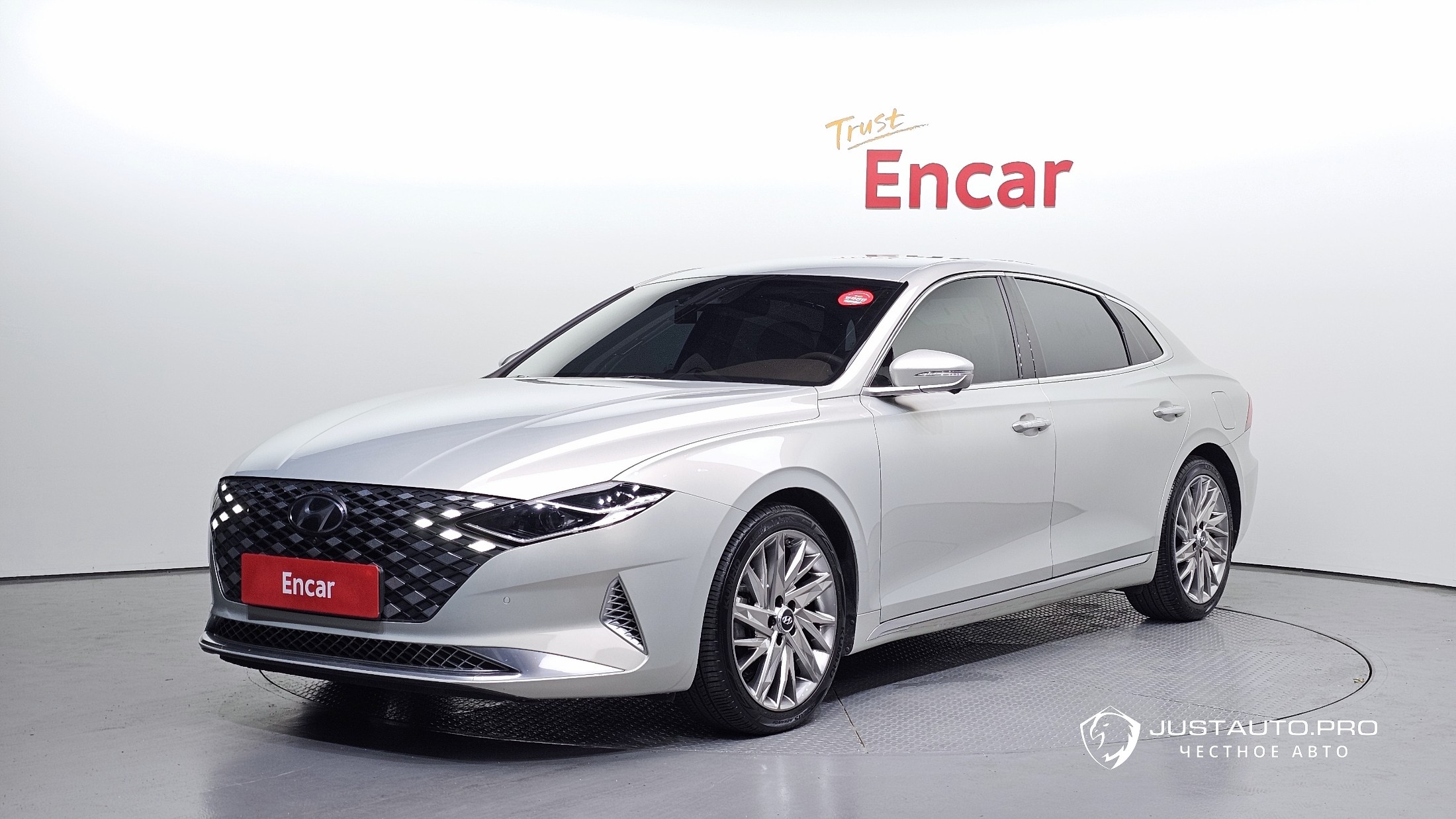Автомобиль Hyundai Grandeur
