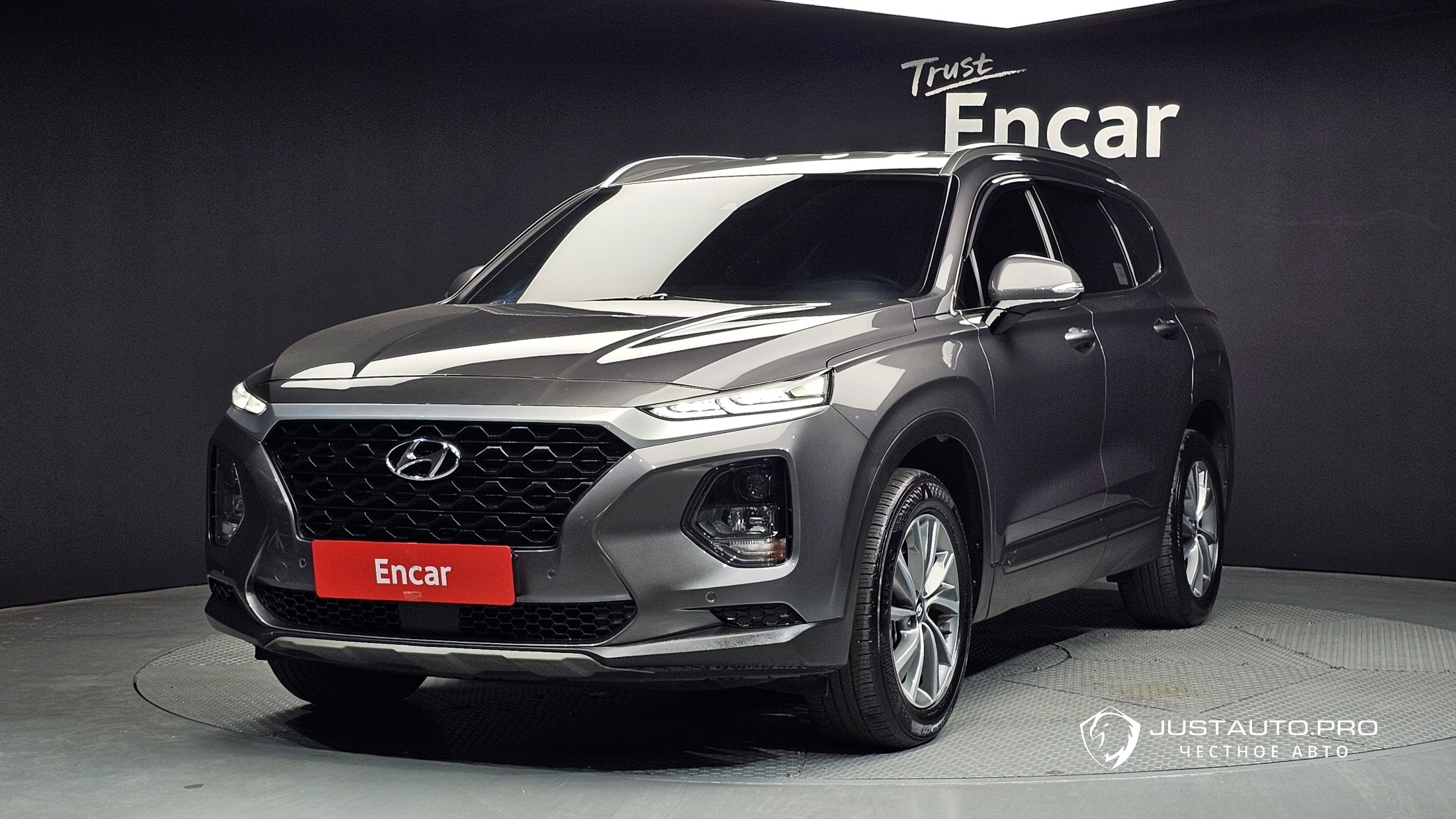 Автомобиль Hyundai Santafe