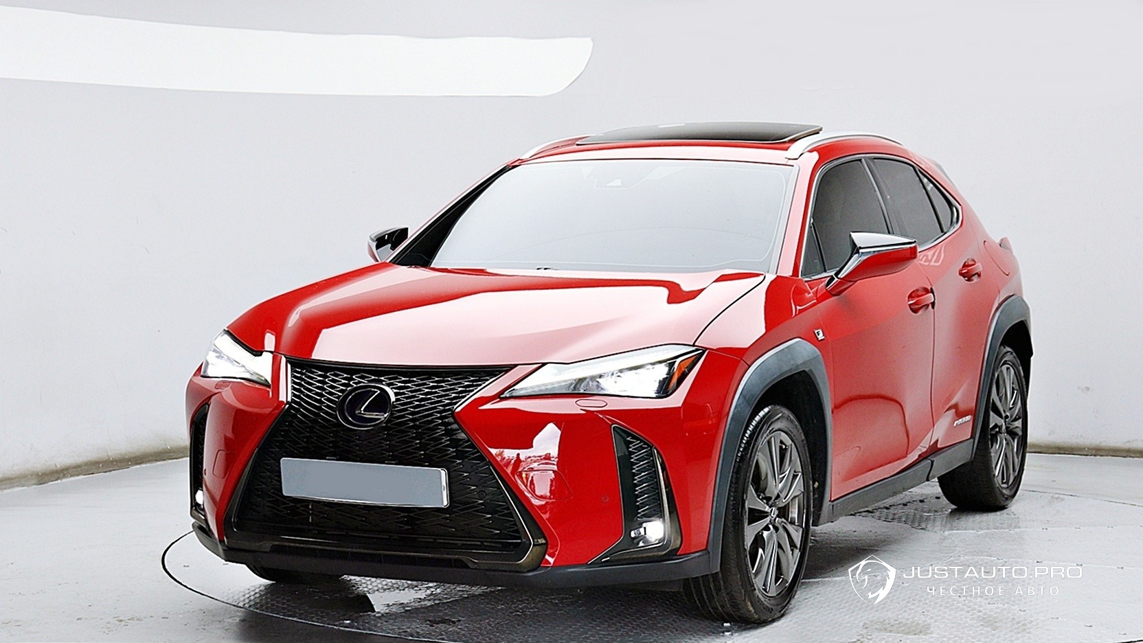 Автомобиль Lexus UX