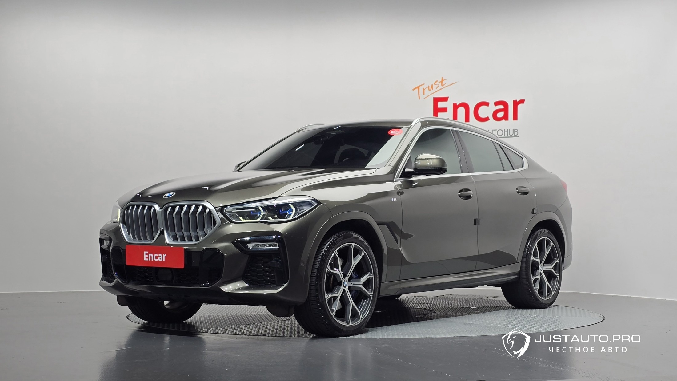 Автомобиль BMW X6