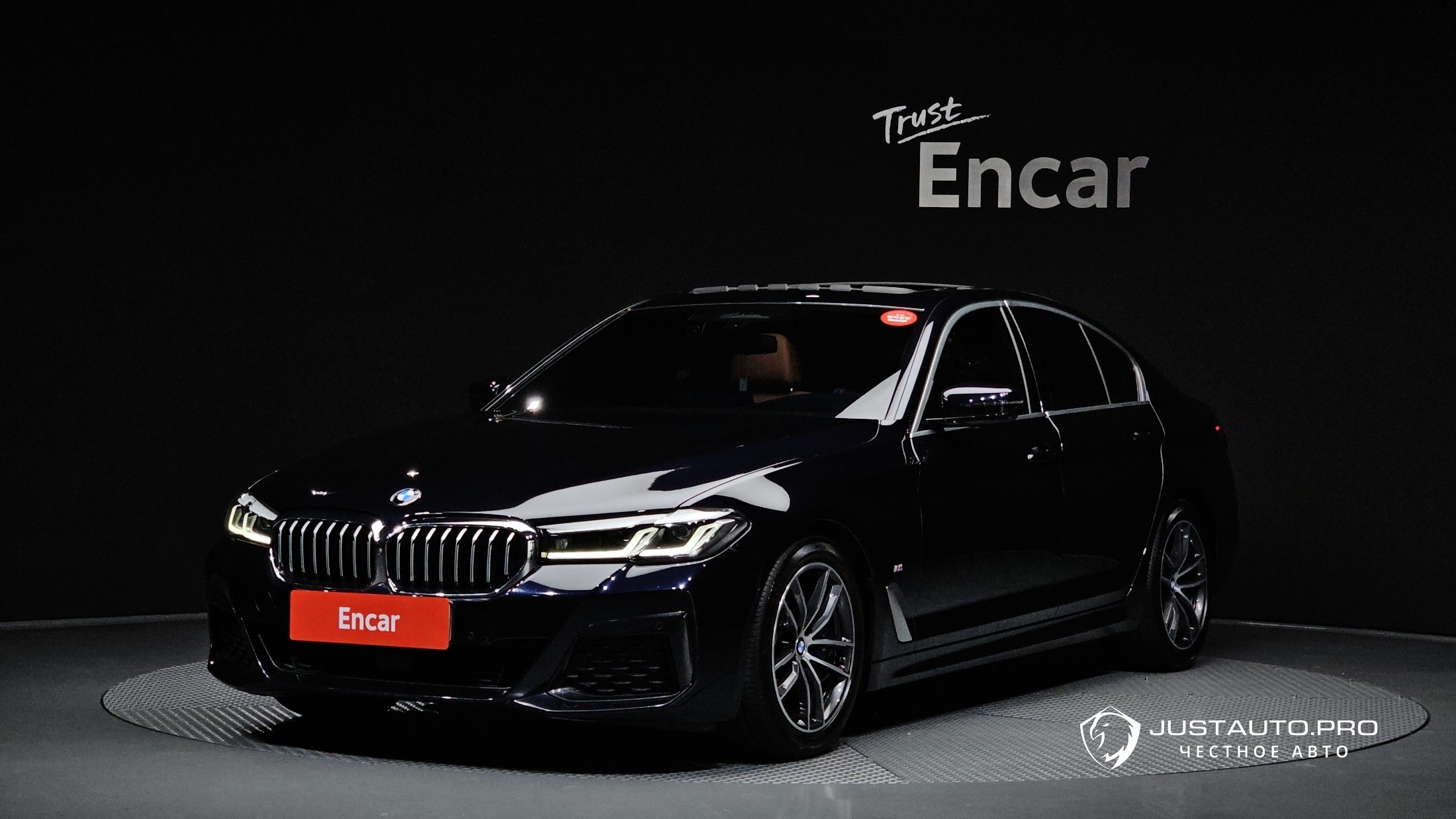 Автомобиль BMW 5-Series