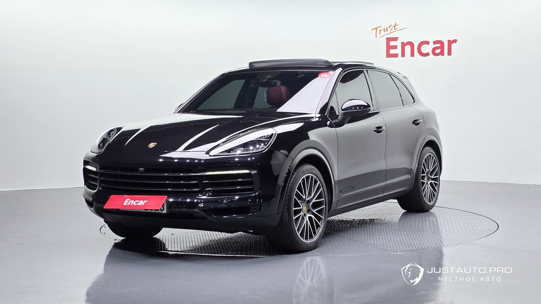 Автомобиль Porsche Cayenne