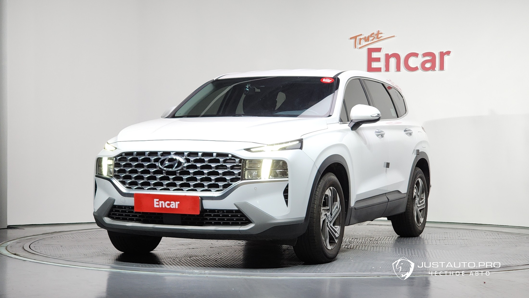 Автомобиль Hyundai Santafe