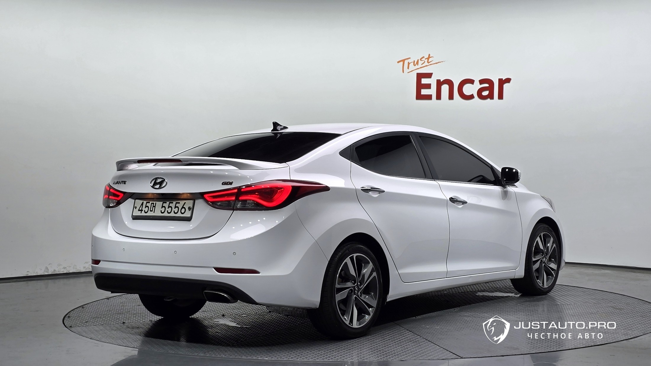 Автомобиль Hyundai AVANTE