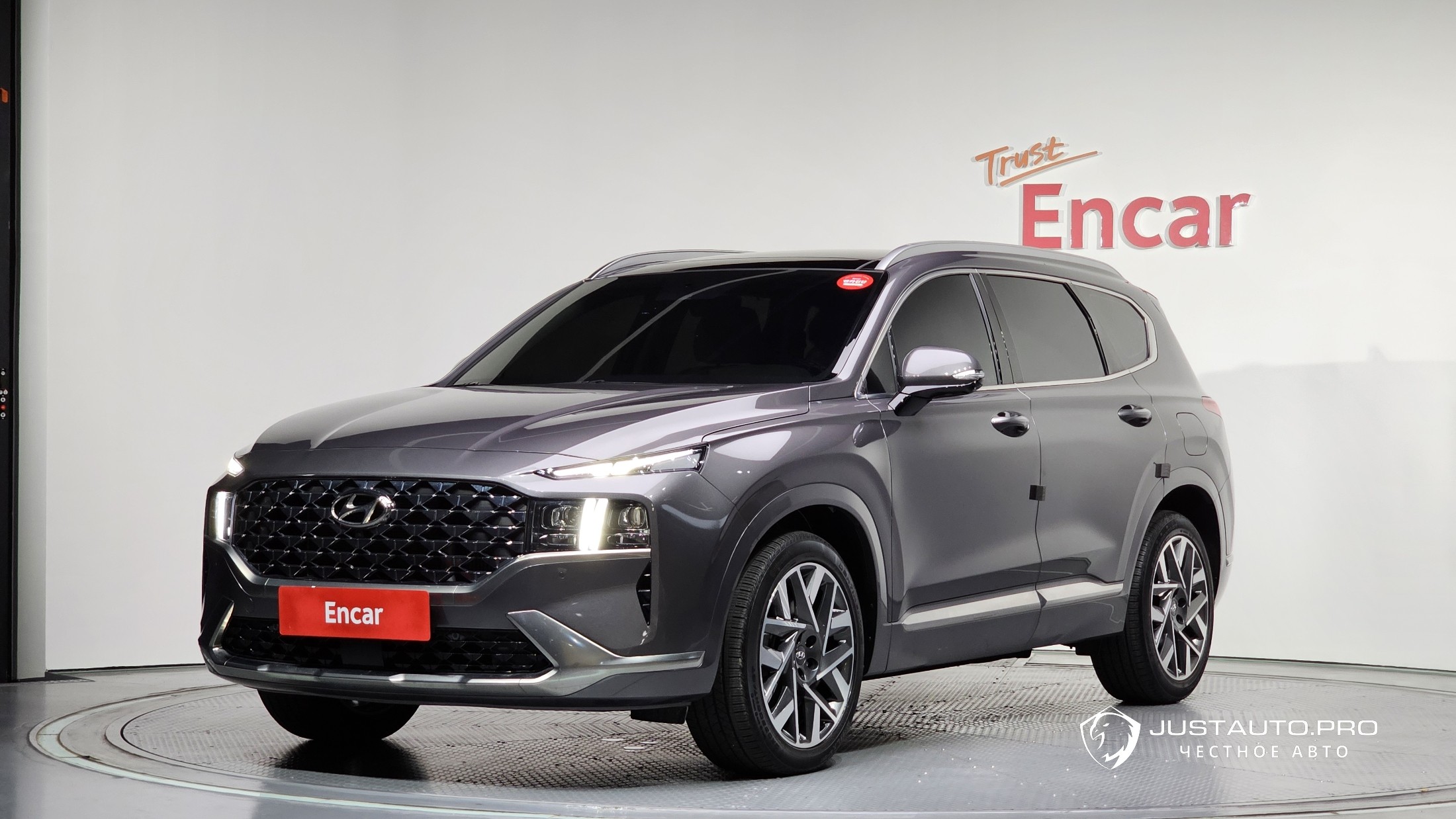 Автомобиль Hyundai Santafe