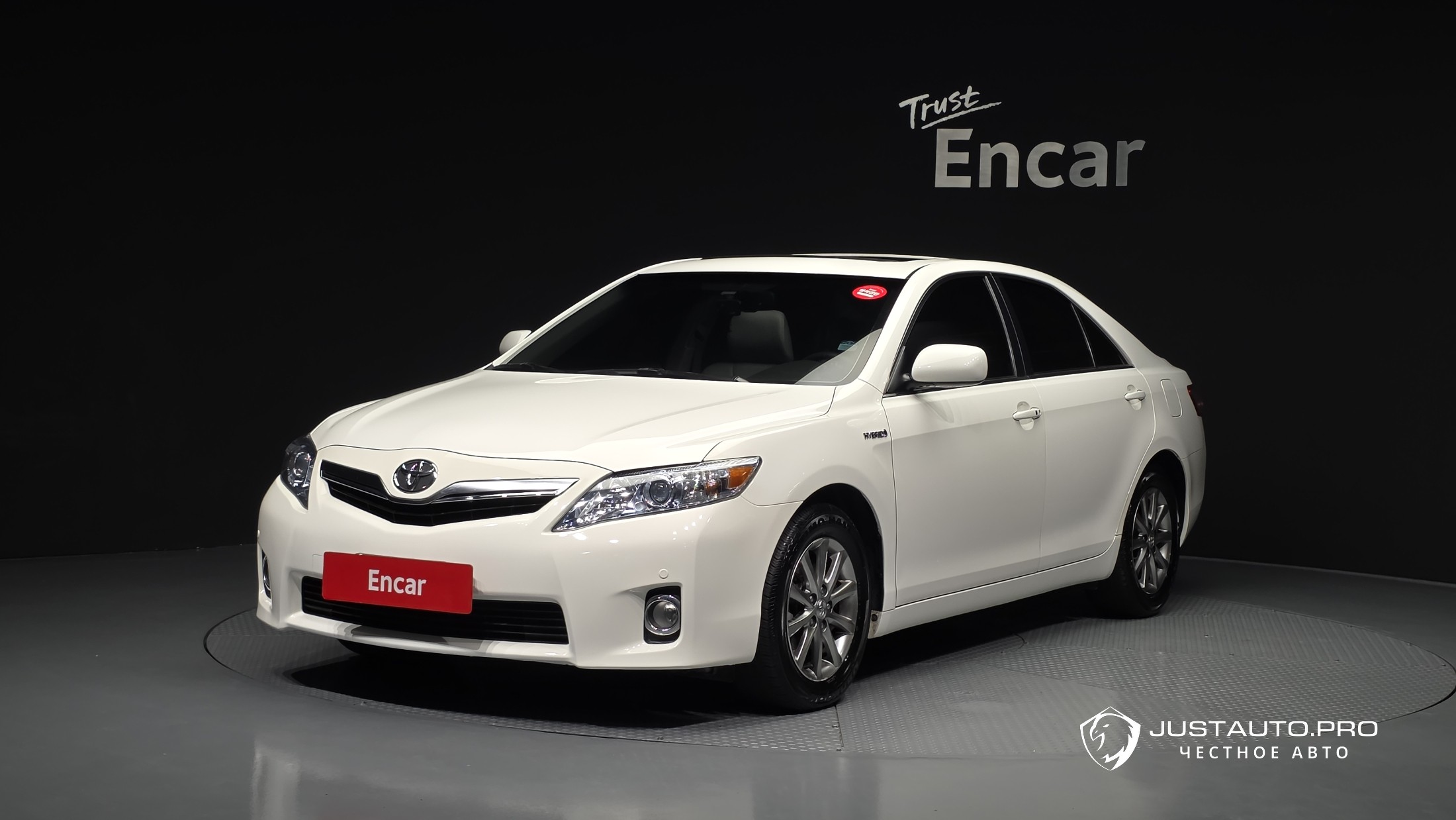 Автомобиль Toyota Camry