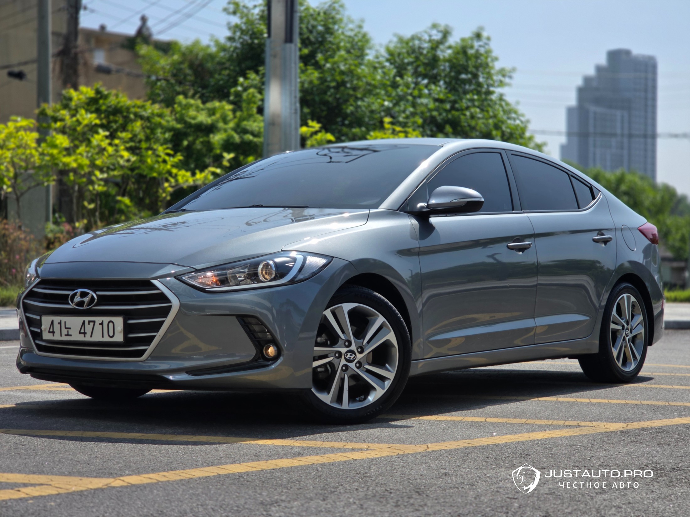 Автомобиль Hyundai AVANTE
