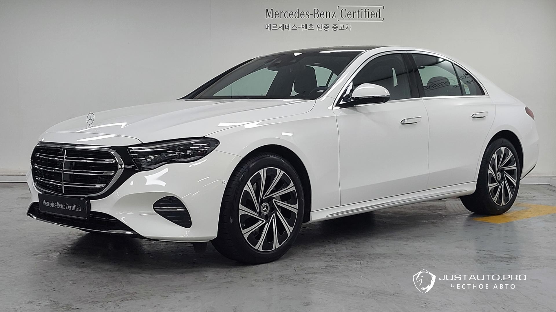 Автомобиль Mercedes-Benz E-Class