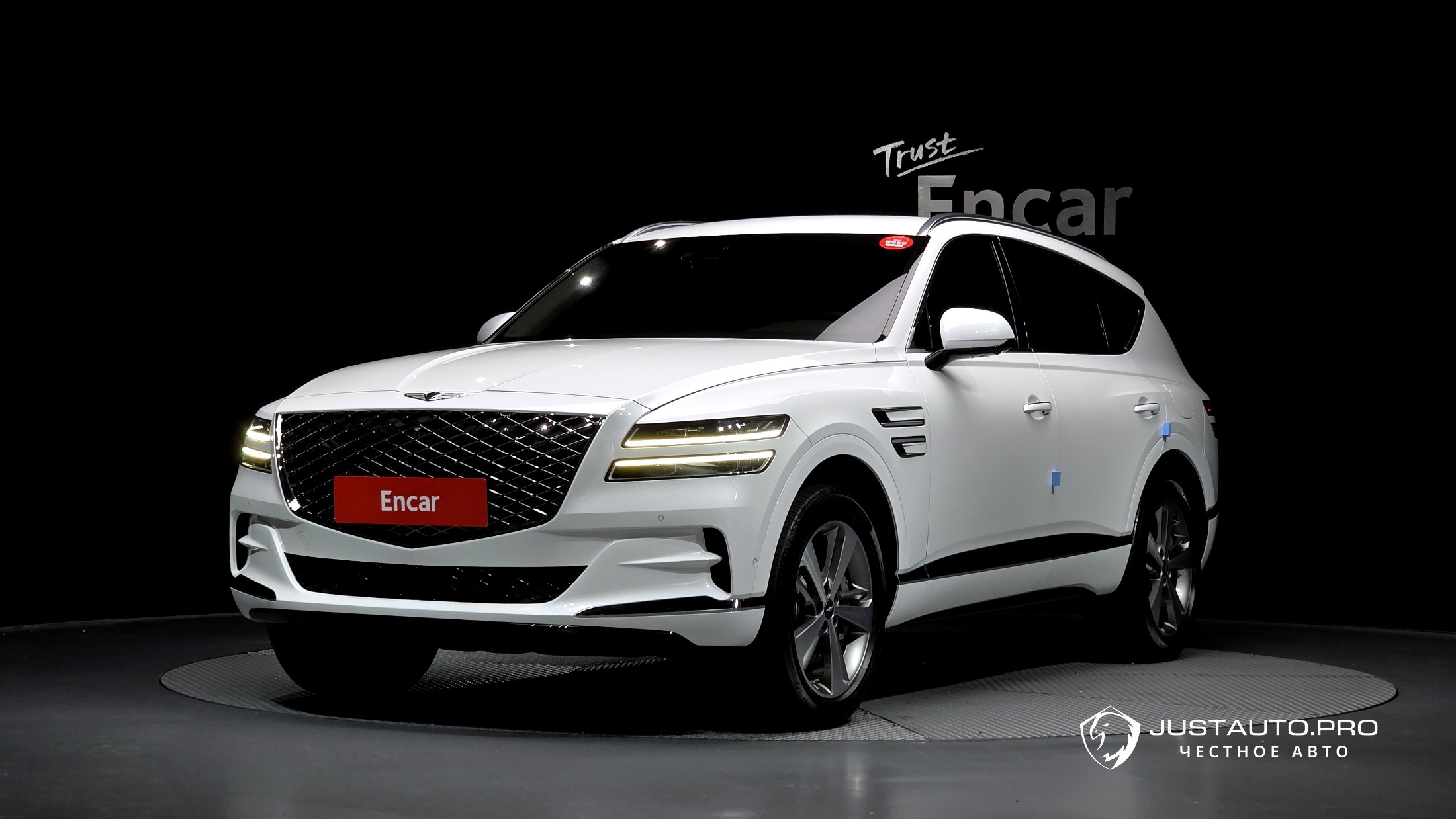 Автомобиль Genesis GV80