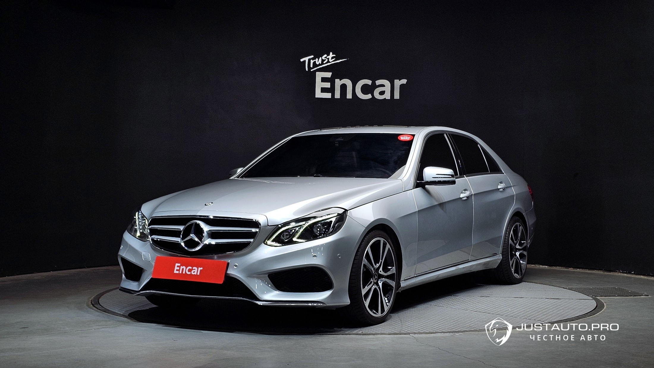 Автомобиль Mercedes-Benz E-Class