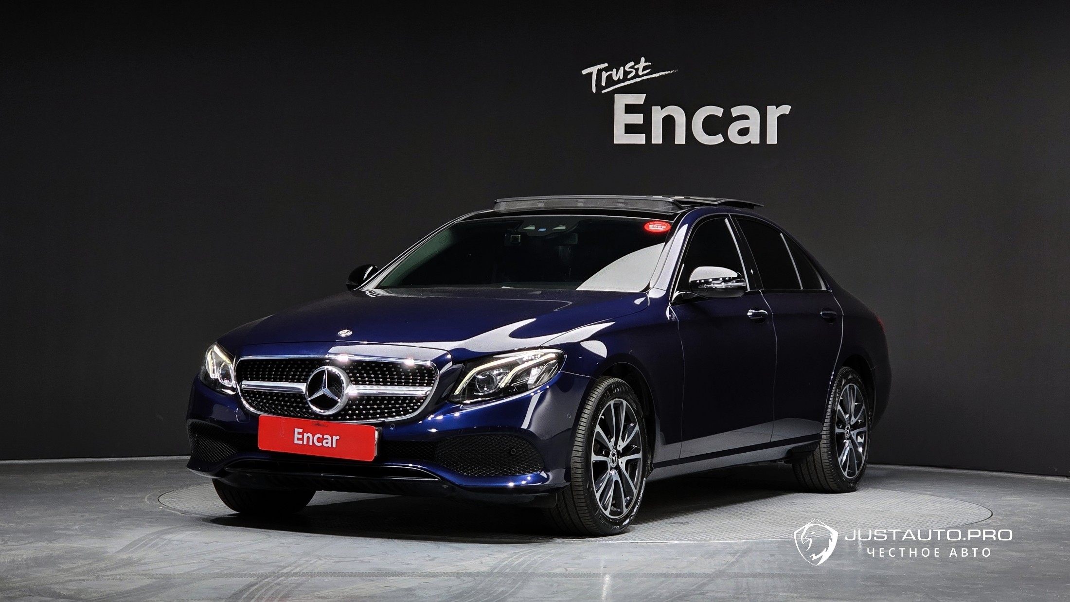 Автомобиль Mercedes-Benz E-Class