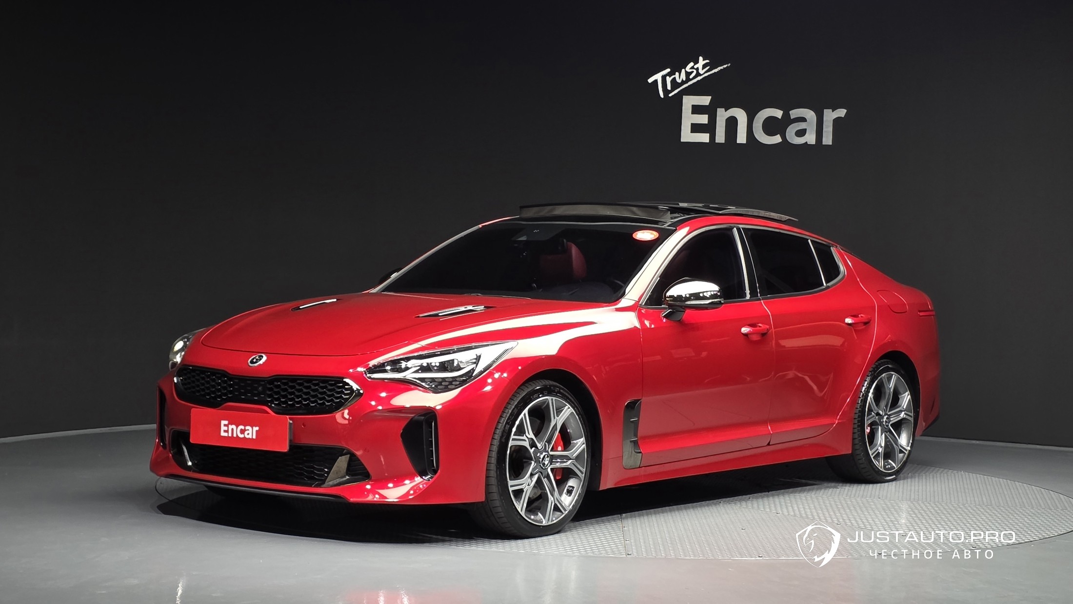 Автомобиль Kia Stinger