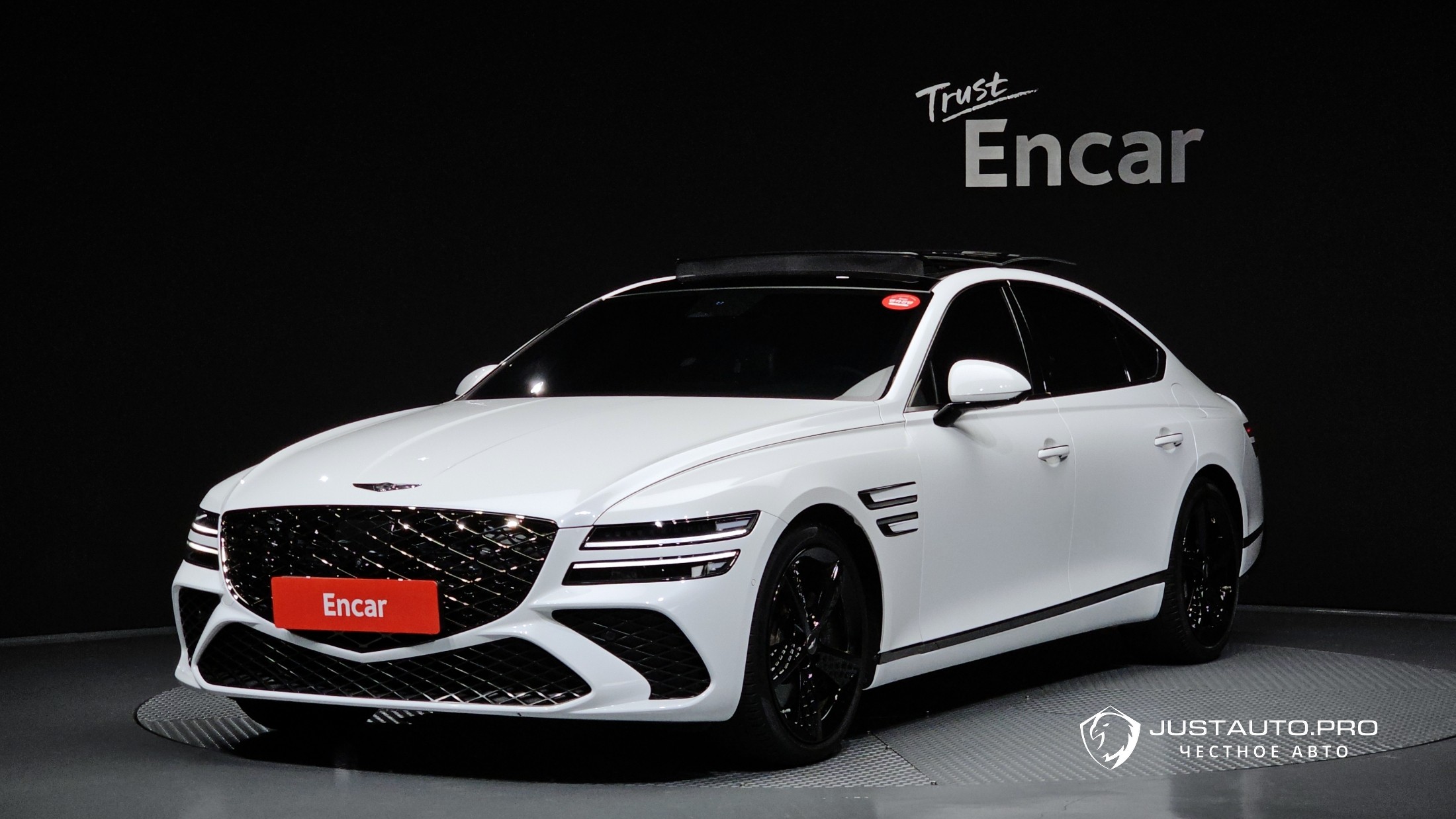 Автомобиль Genesis G80