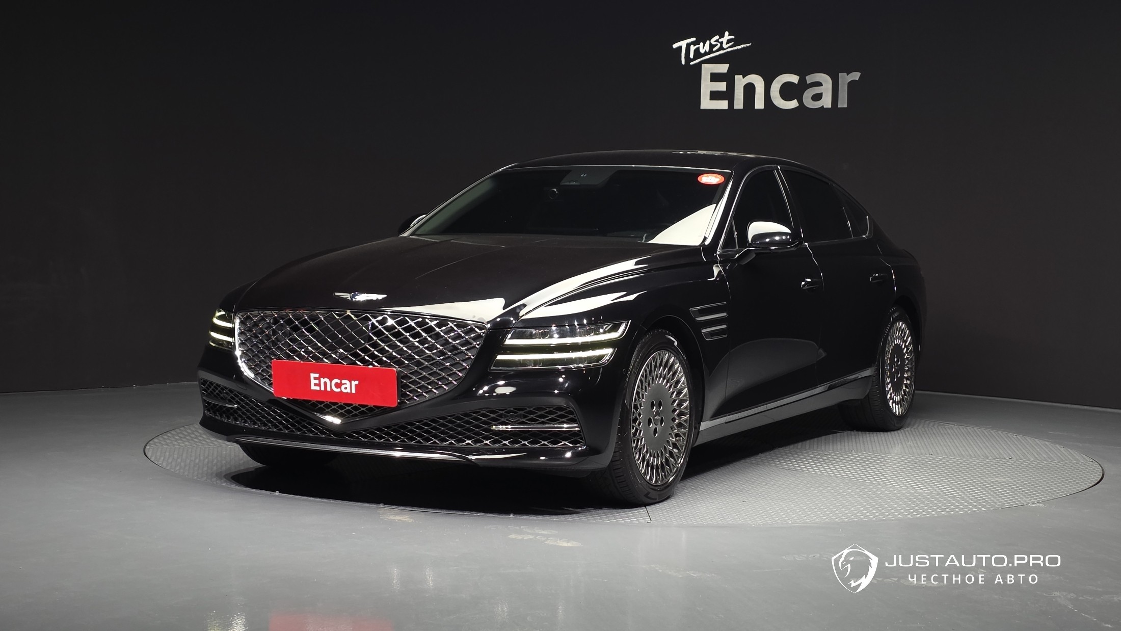 Автомобиль Genesis G80