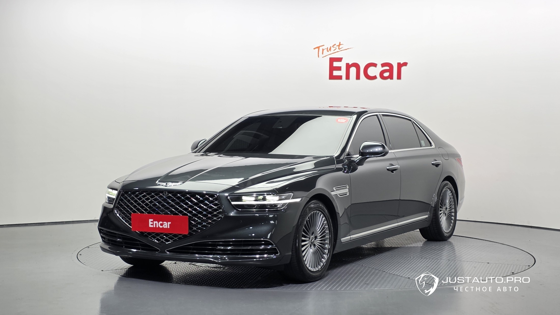 Автомобиль Genesis G90