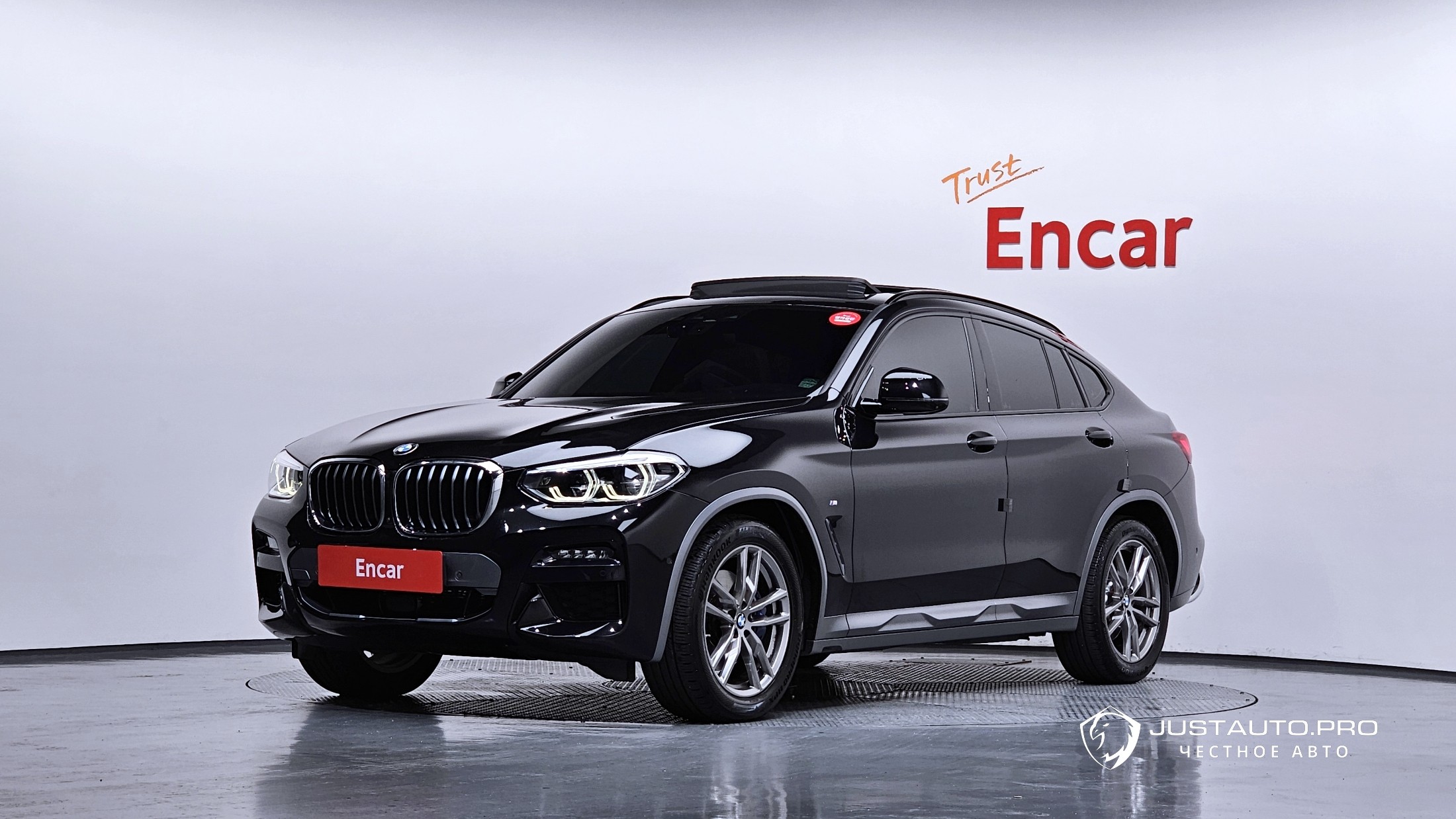 Автомобиль BMW X4