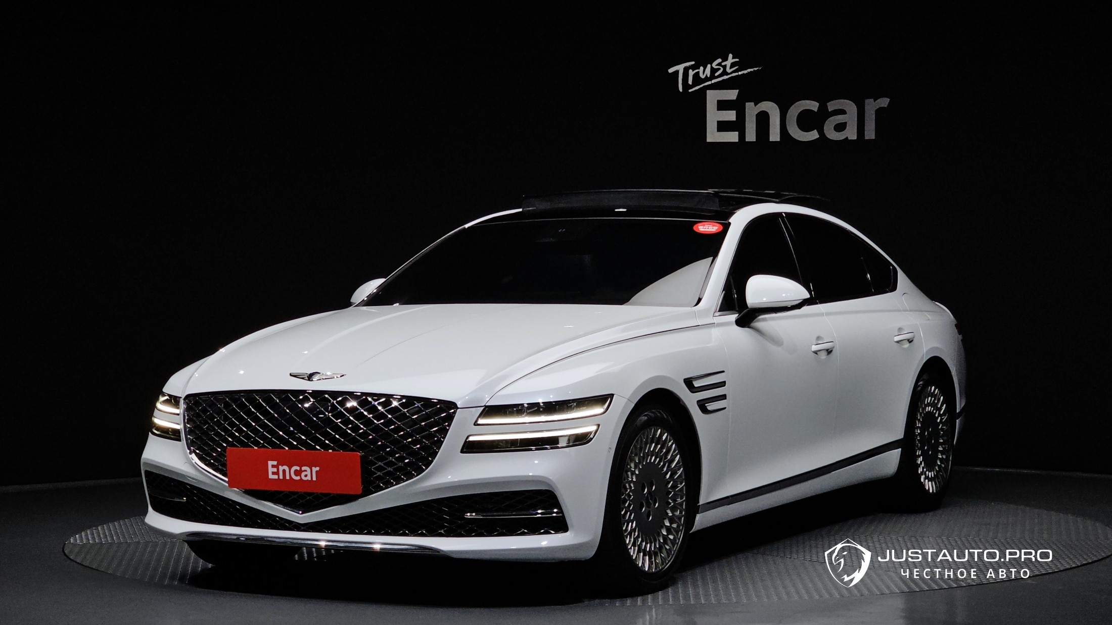 Автомобиль Genesis G80