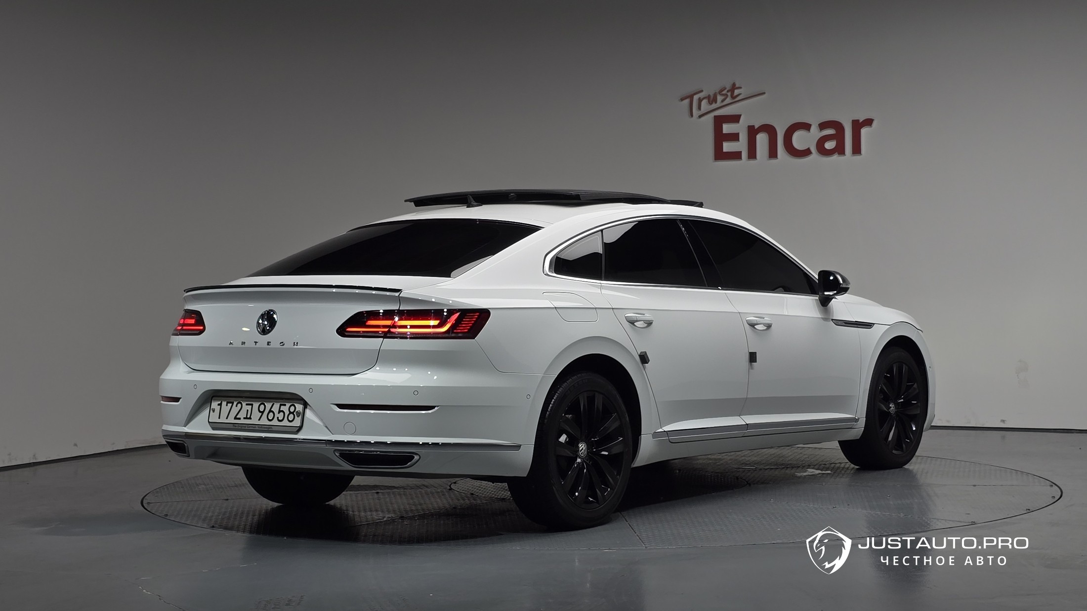 Автомобиль Volkswagen Arteon