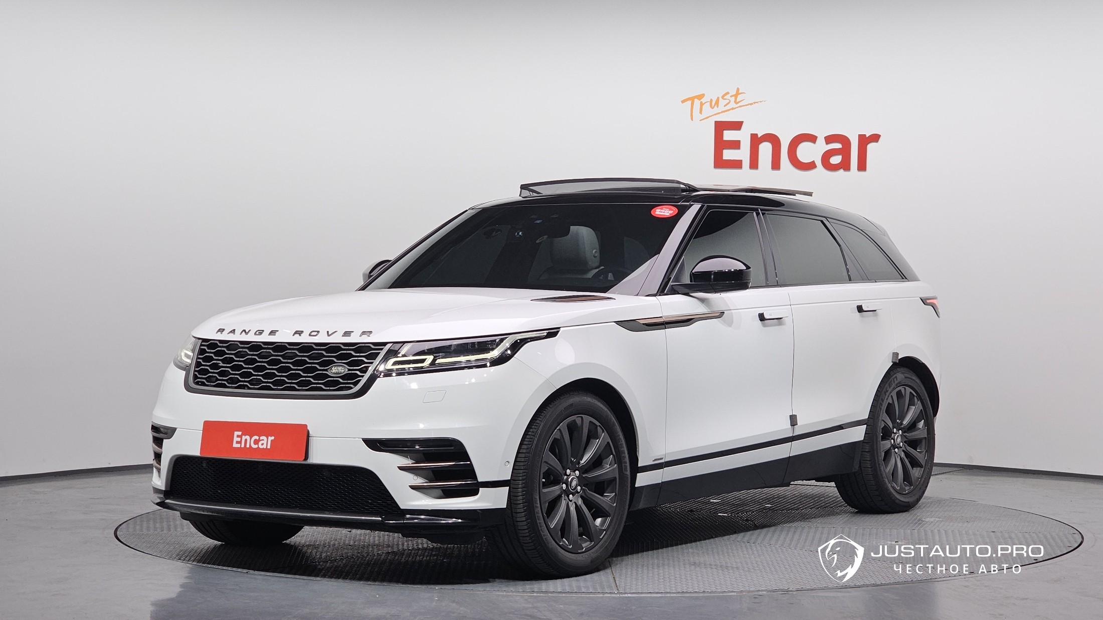 Автомобиль Land Rover Range Rover Velar