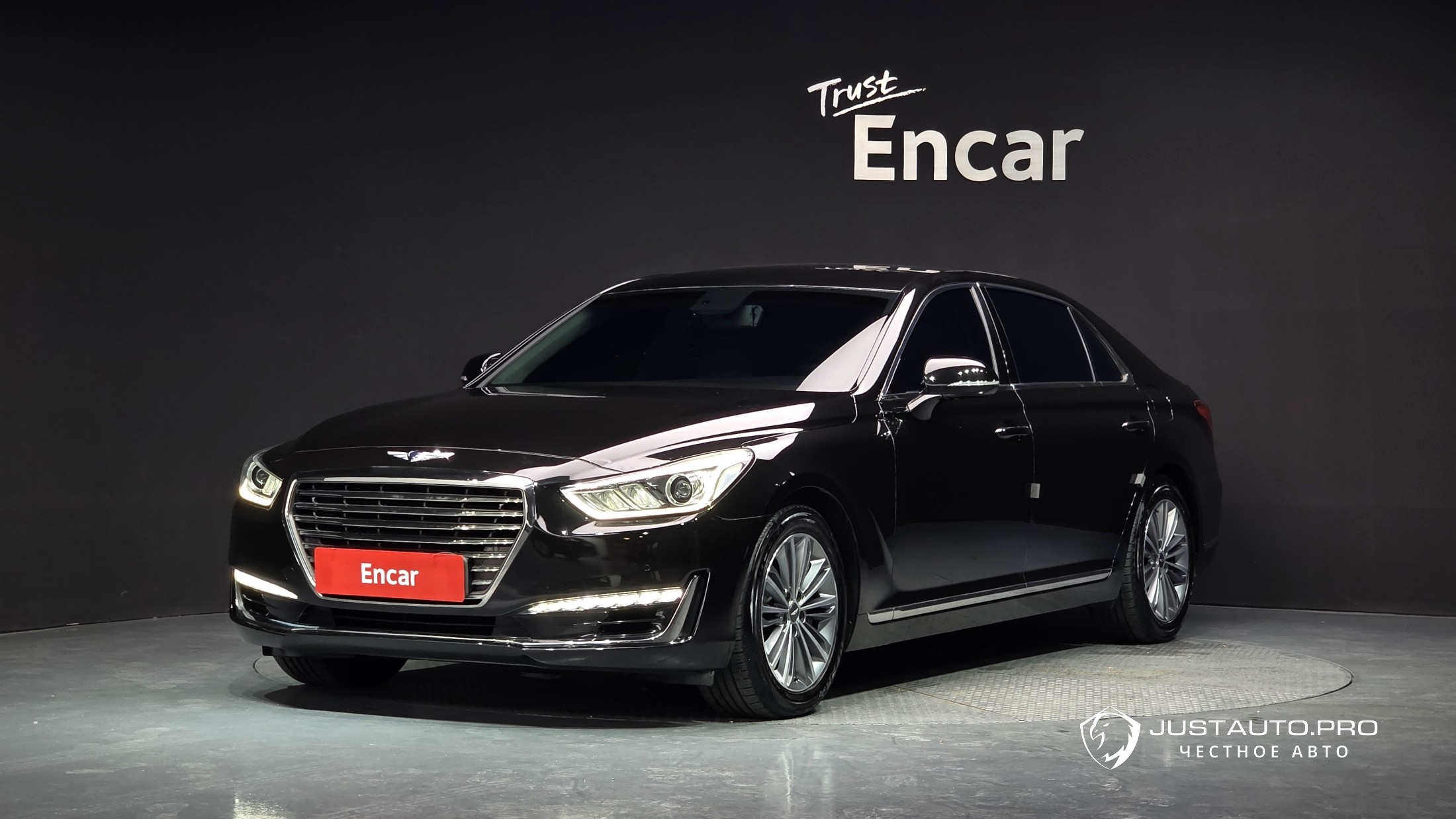 Автомобиль Genesis EQ900