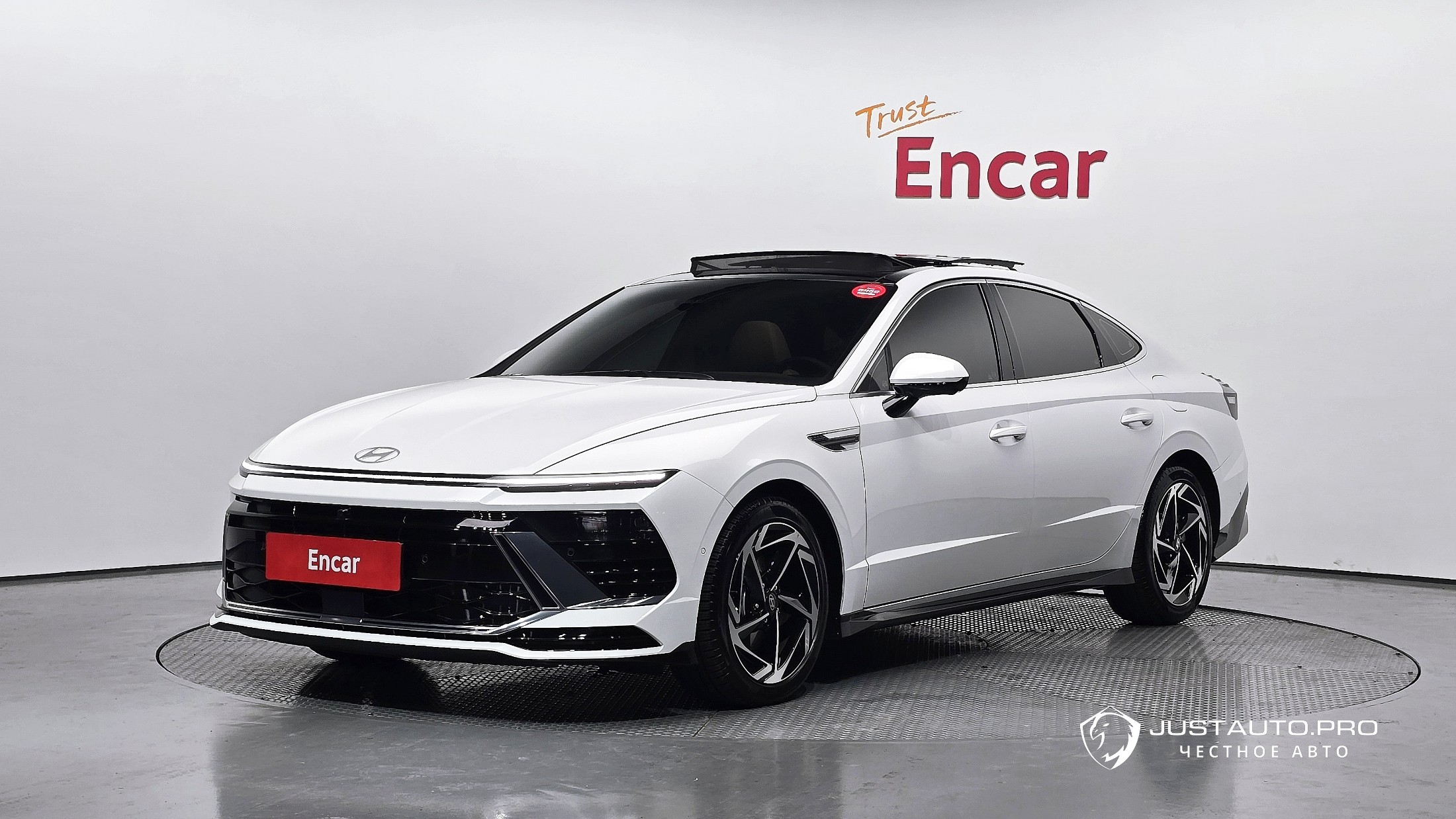 Автомобиль Hyundai Sonata
