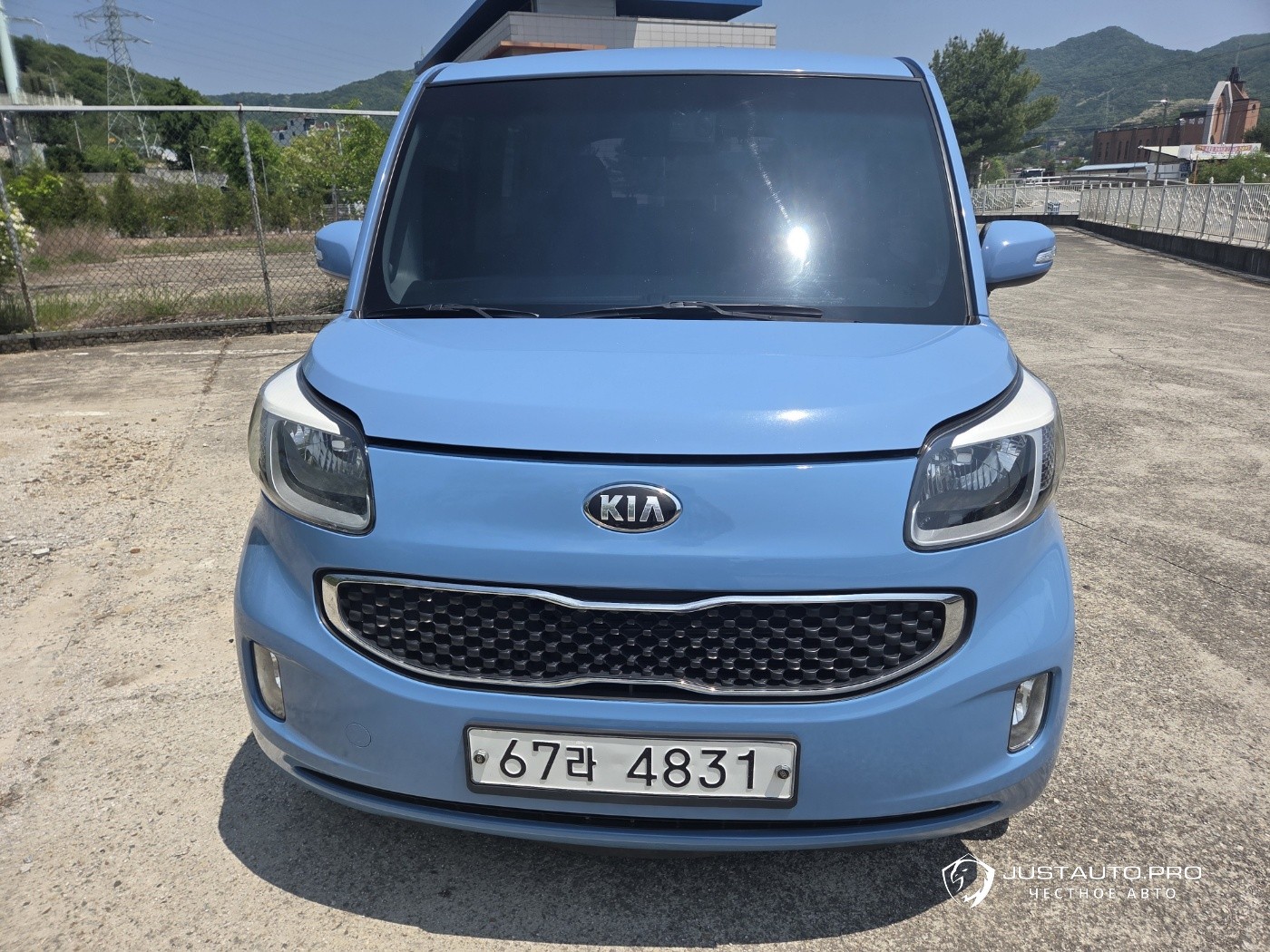 Автомобиль Kia RAY