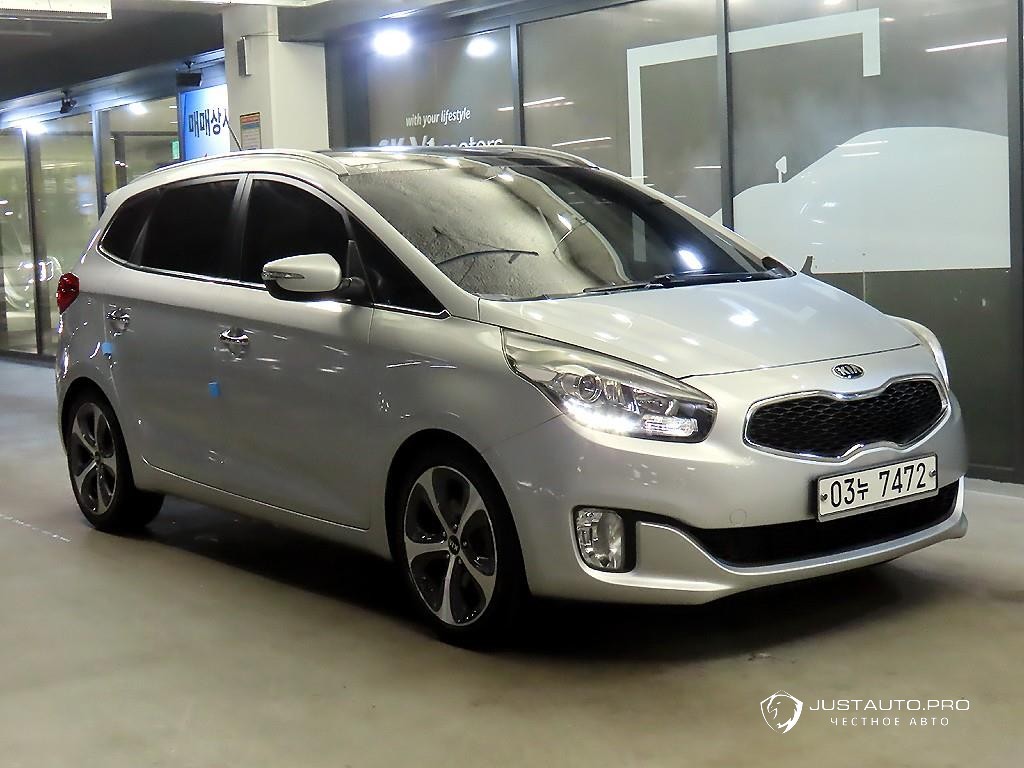 Автомобиль Kia Carens