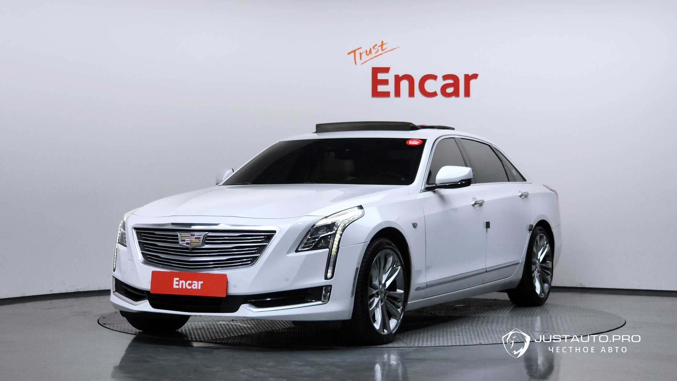 Автомобиль Cadillac CT6