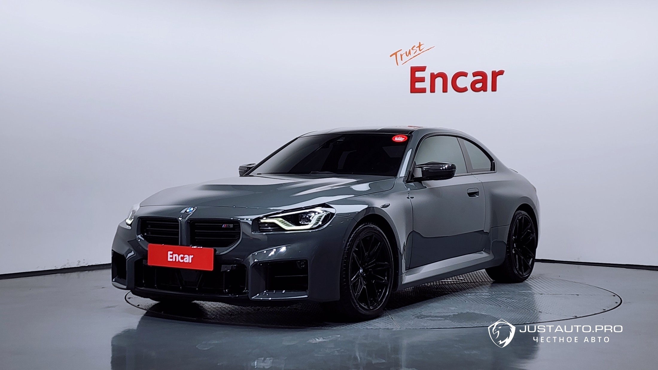 Автомобиль BMW M2