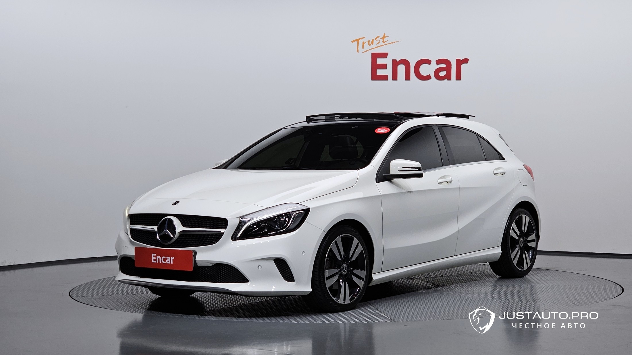 Автомобиль Mercedes-Benz A-Class