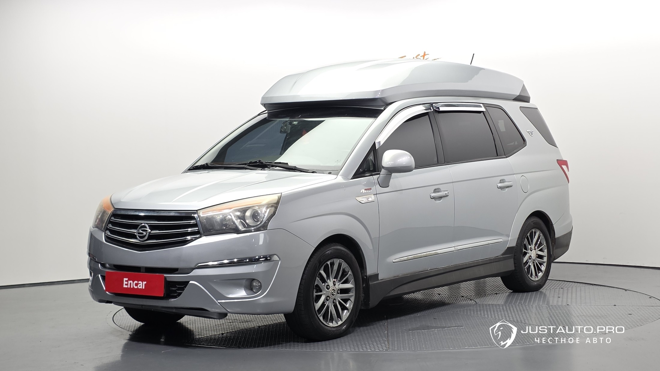 Автомобиль KG_Mobility_Ssangyong KORANDO