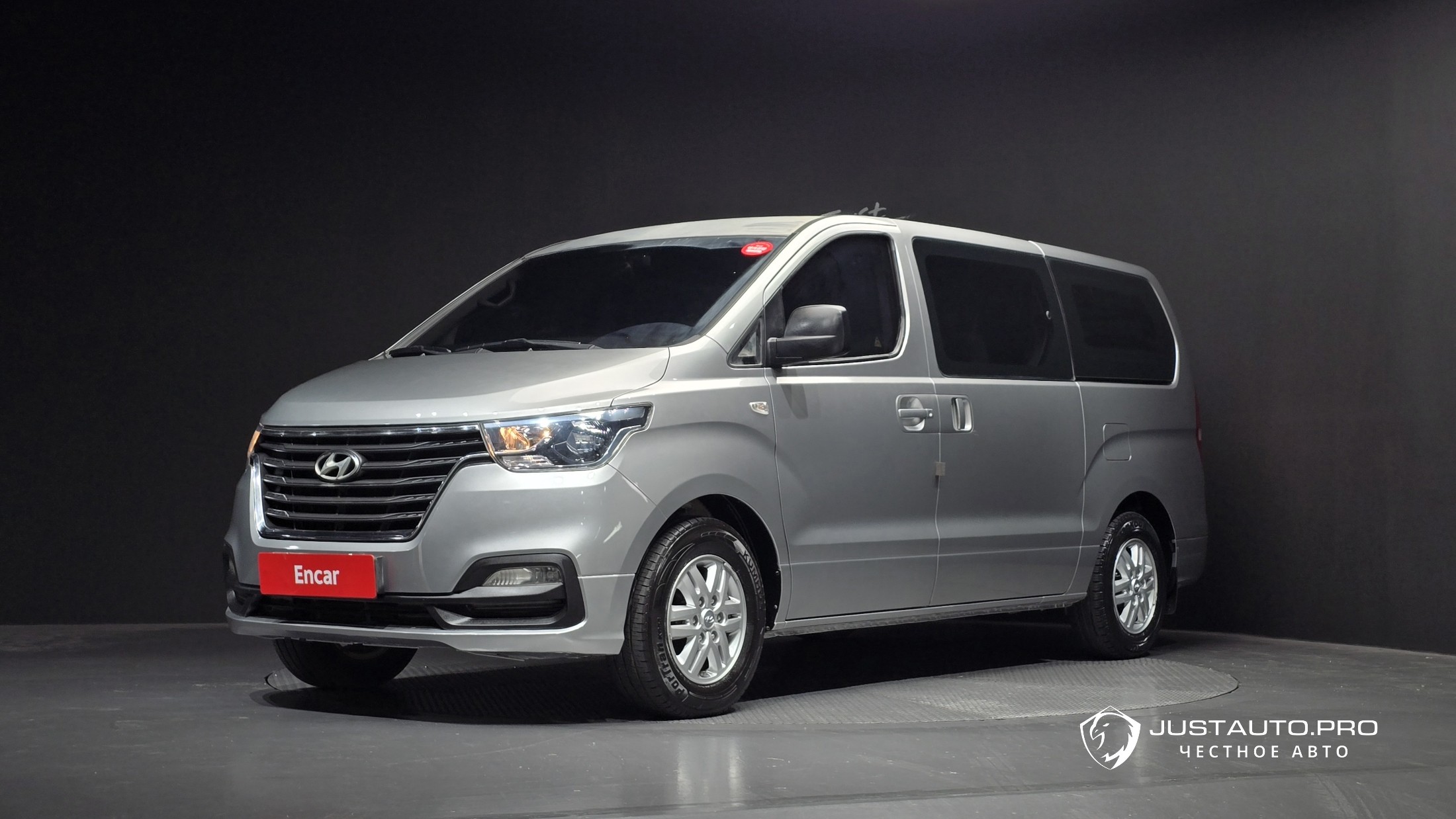 Автомобиль Hyundai Starex