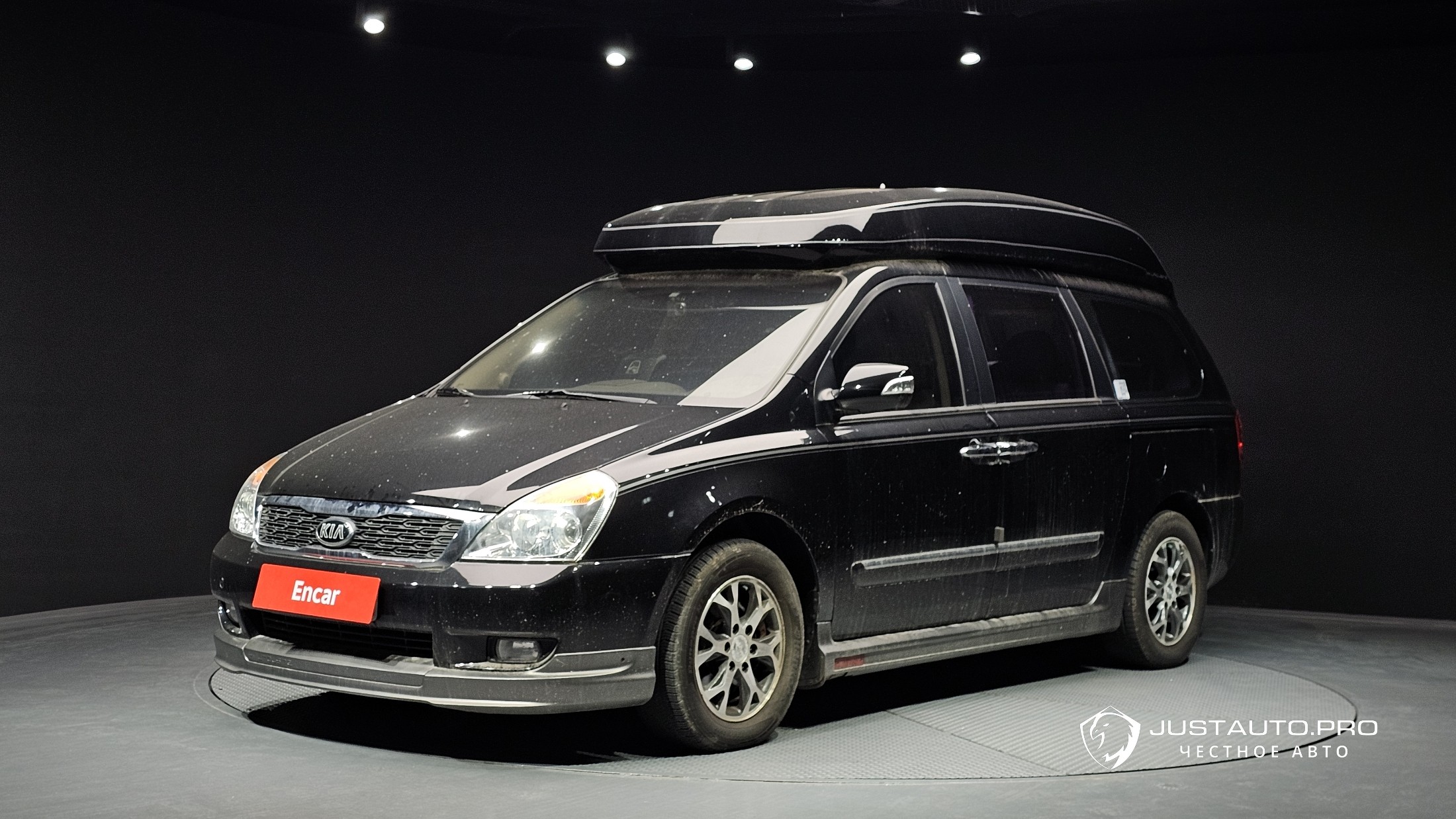 Автомобиль Kia Canival