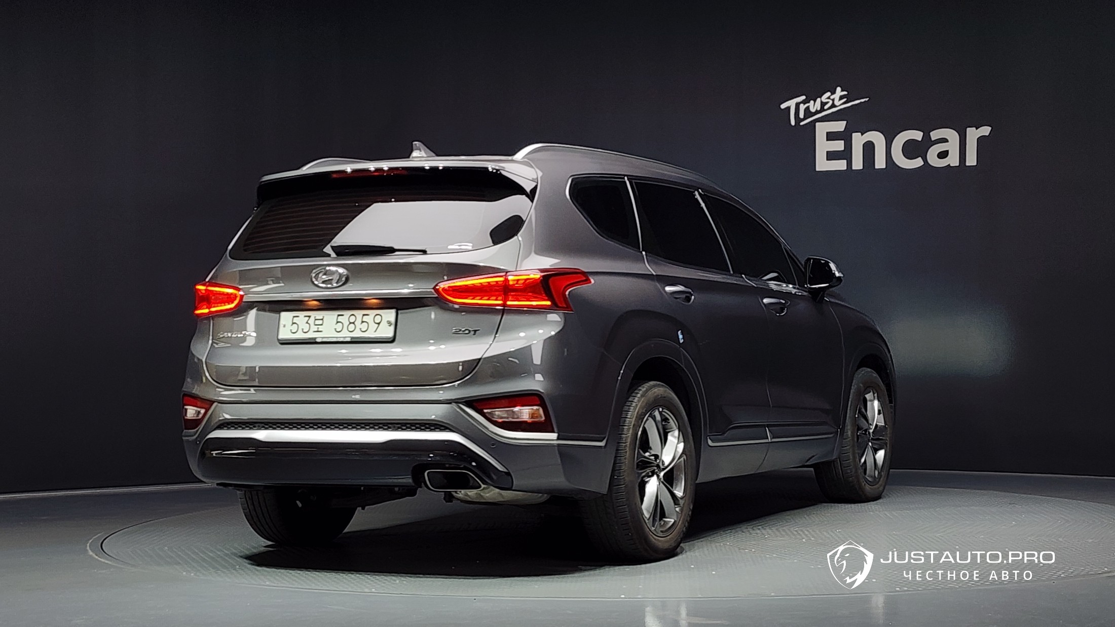 Автомобиль Hyundai Santafe