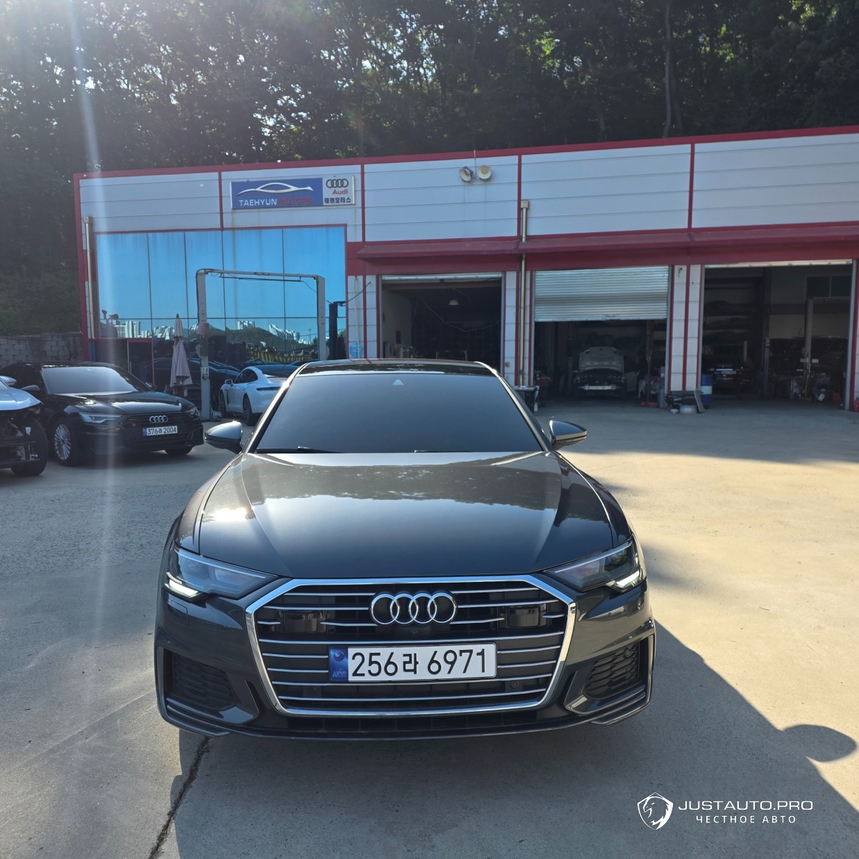 Автомобиль Audi A6