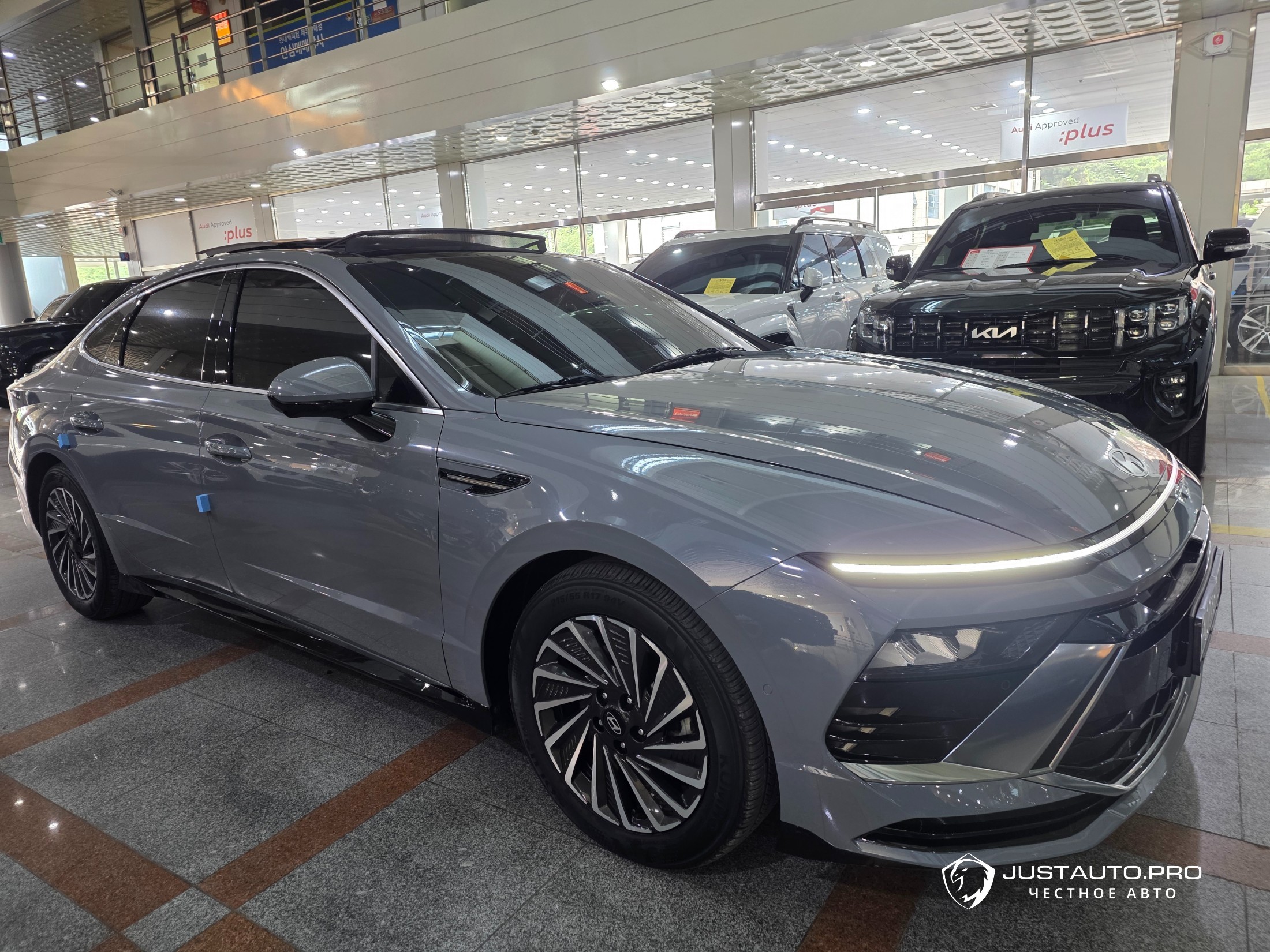 Автомобиль Hyundai Sonata